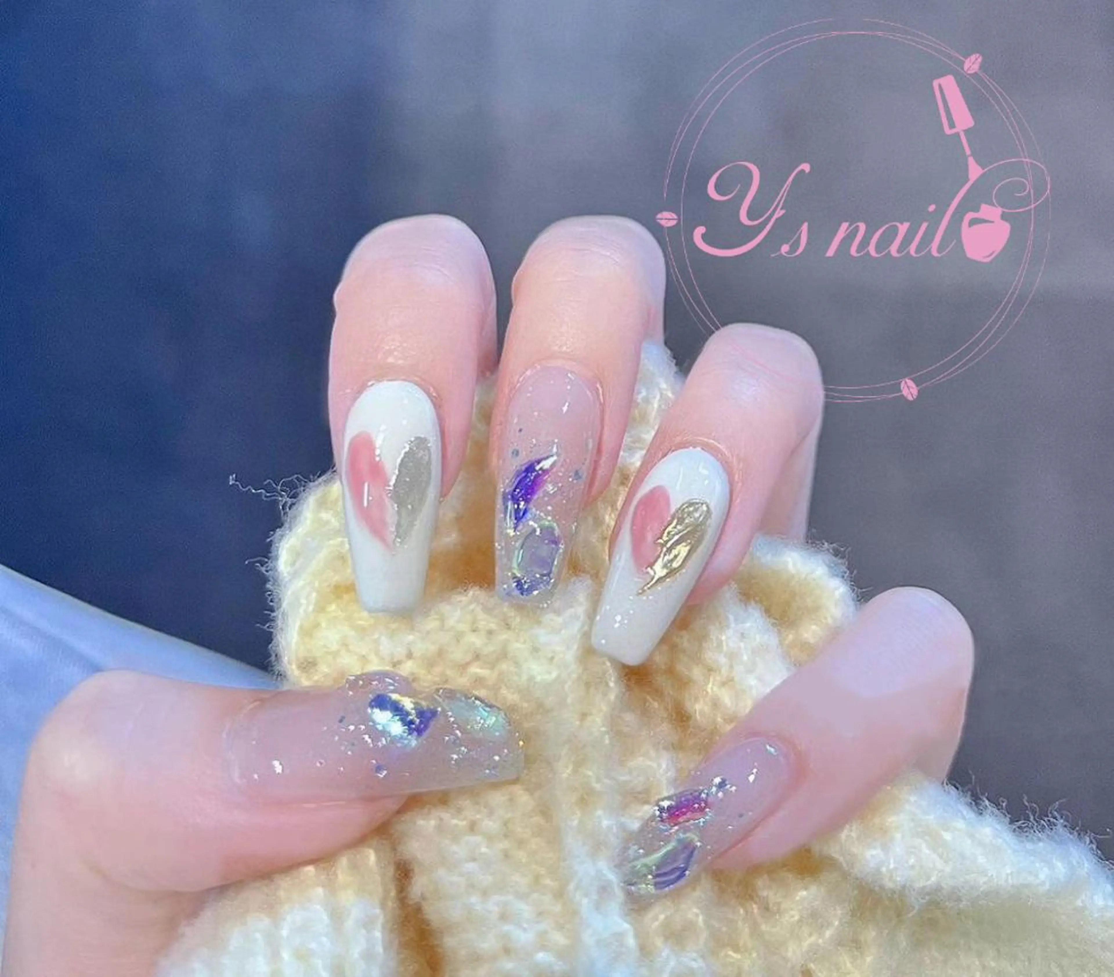 ネイル AngelChris ビューティーサロンのネイルデザイン