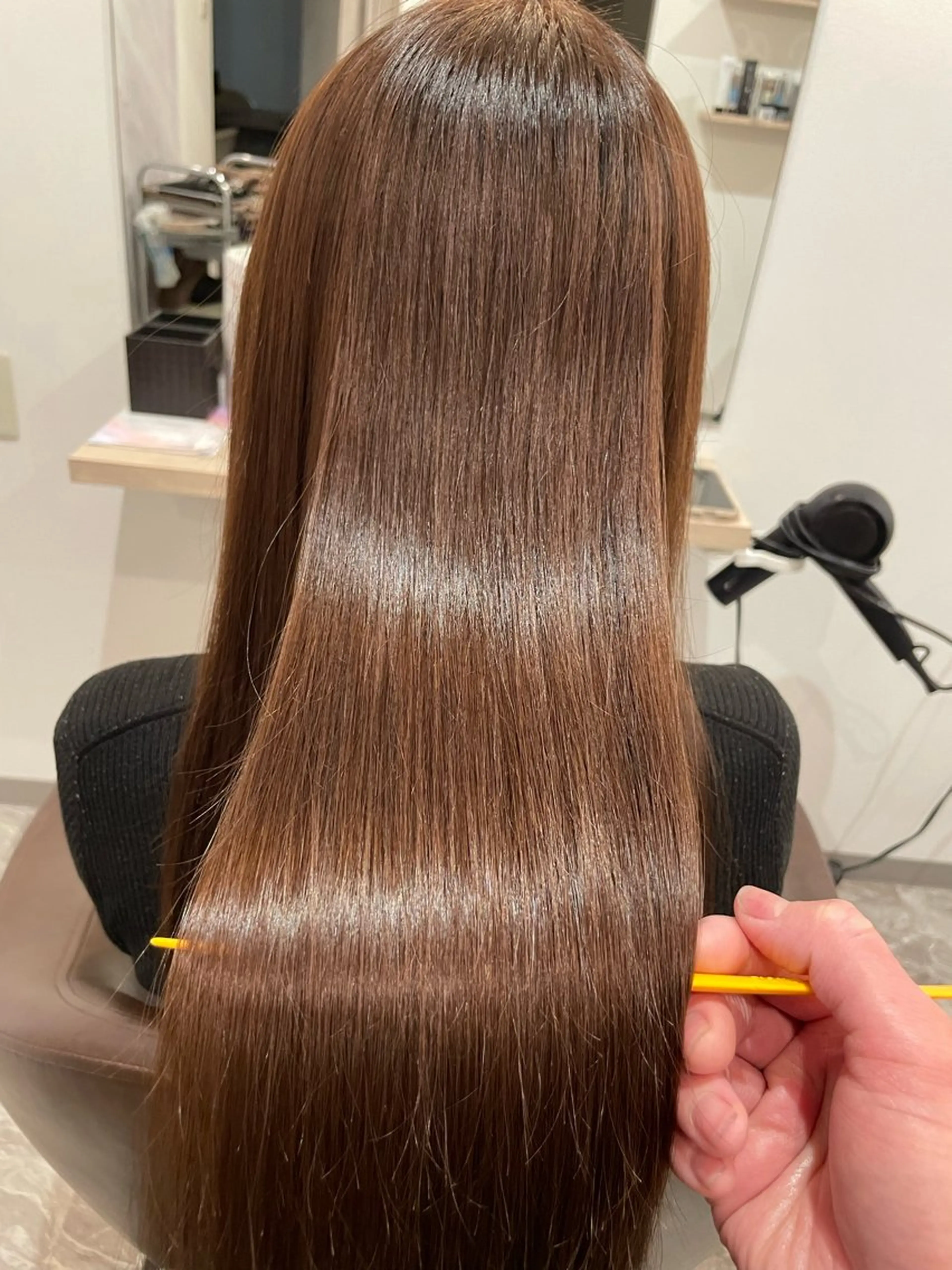 ロング カラー カット 縮毛矯正 大谷 杏菜のヘアスタイル