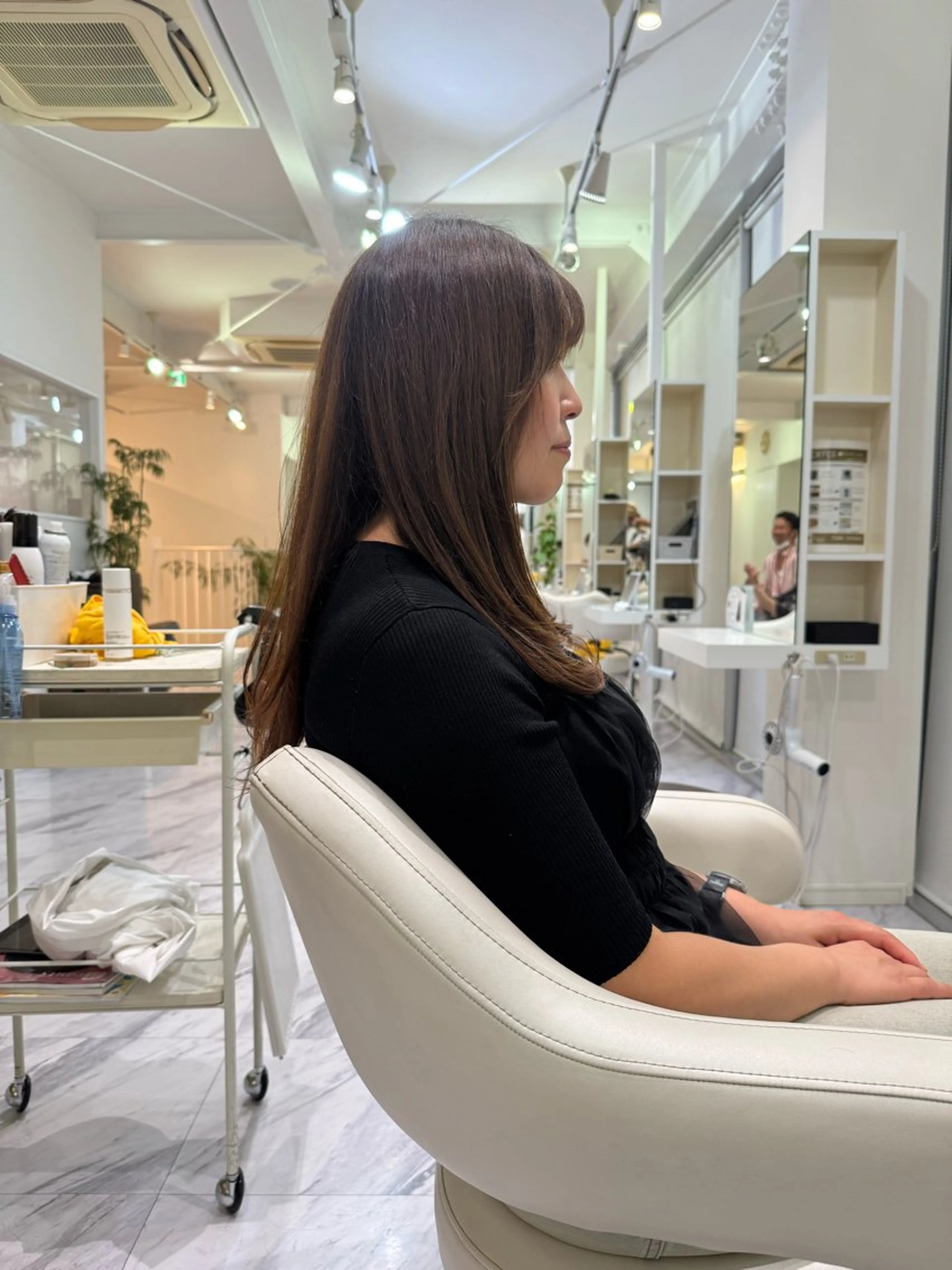 ロング 新美 恵里子のヘアスタイル