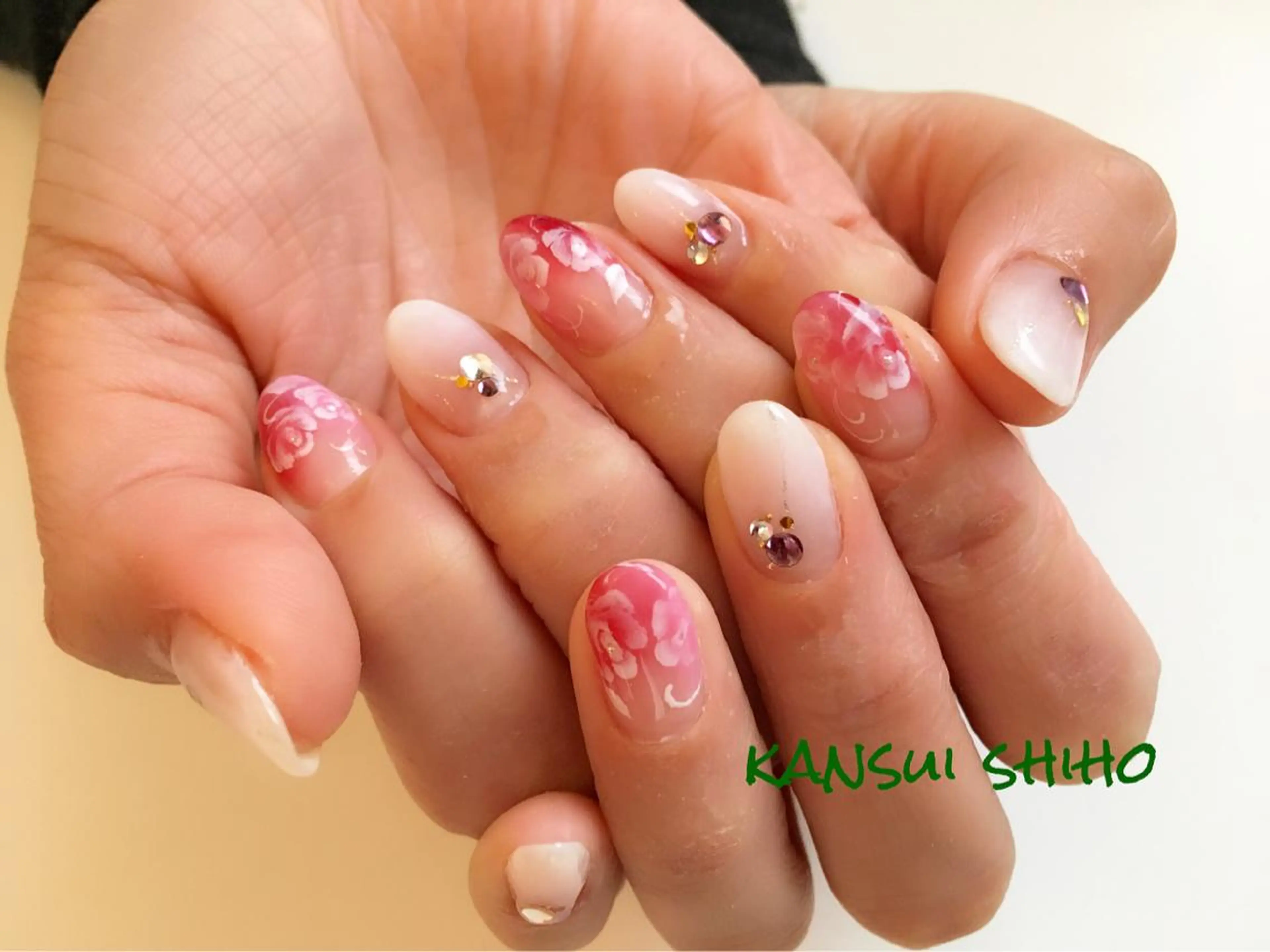 ネイル Elio 国泰寺のネイルデザイン