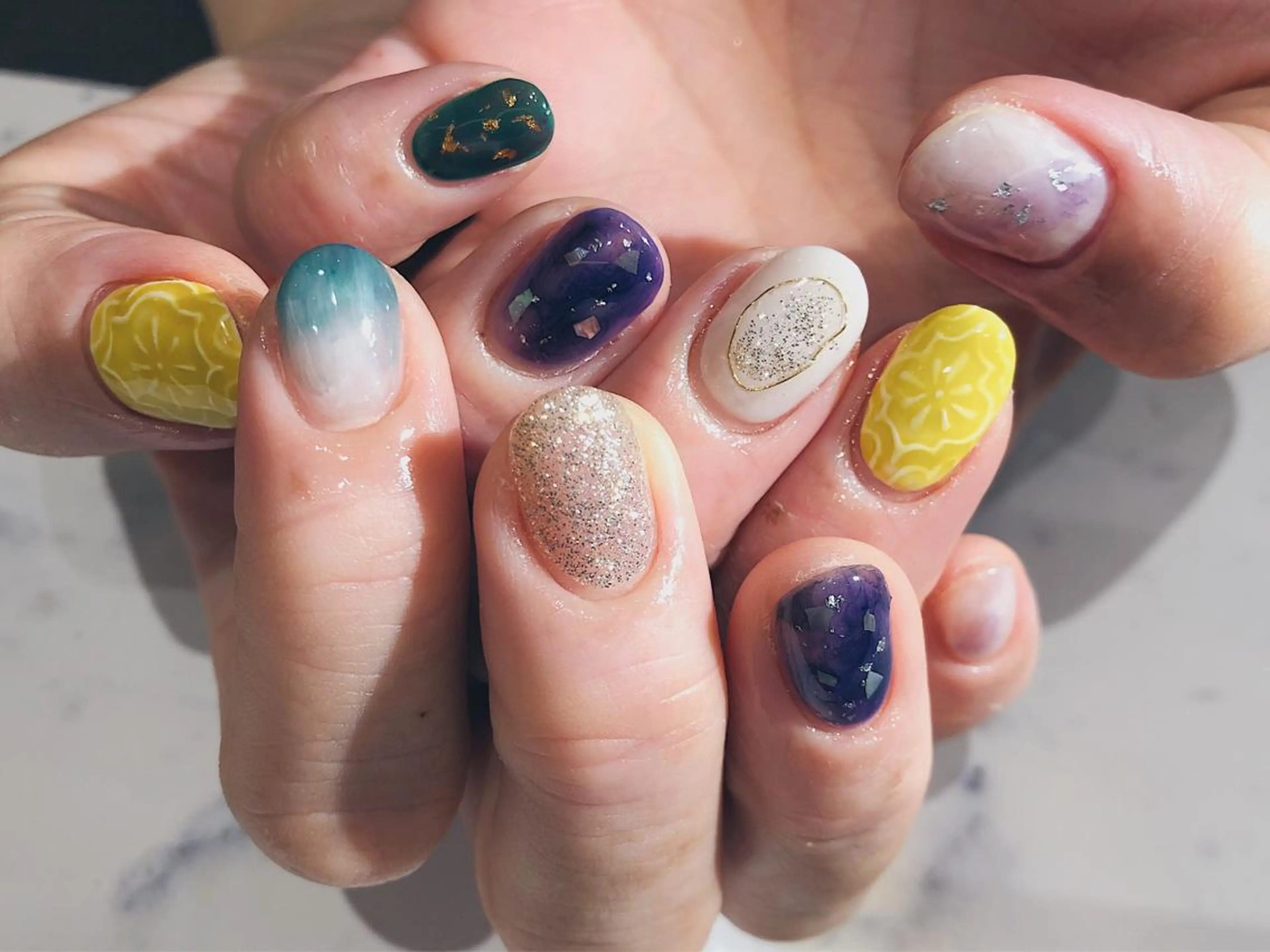 ショート カラー キッズ ネイル マツエク・マツパ illum hicariのネイルデザイン