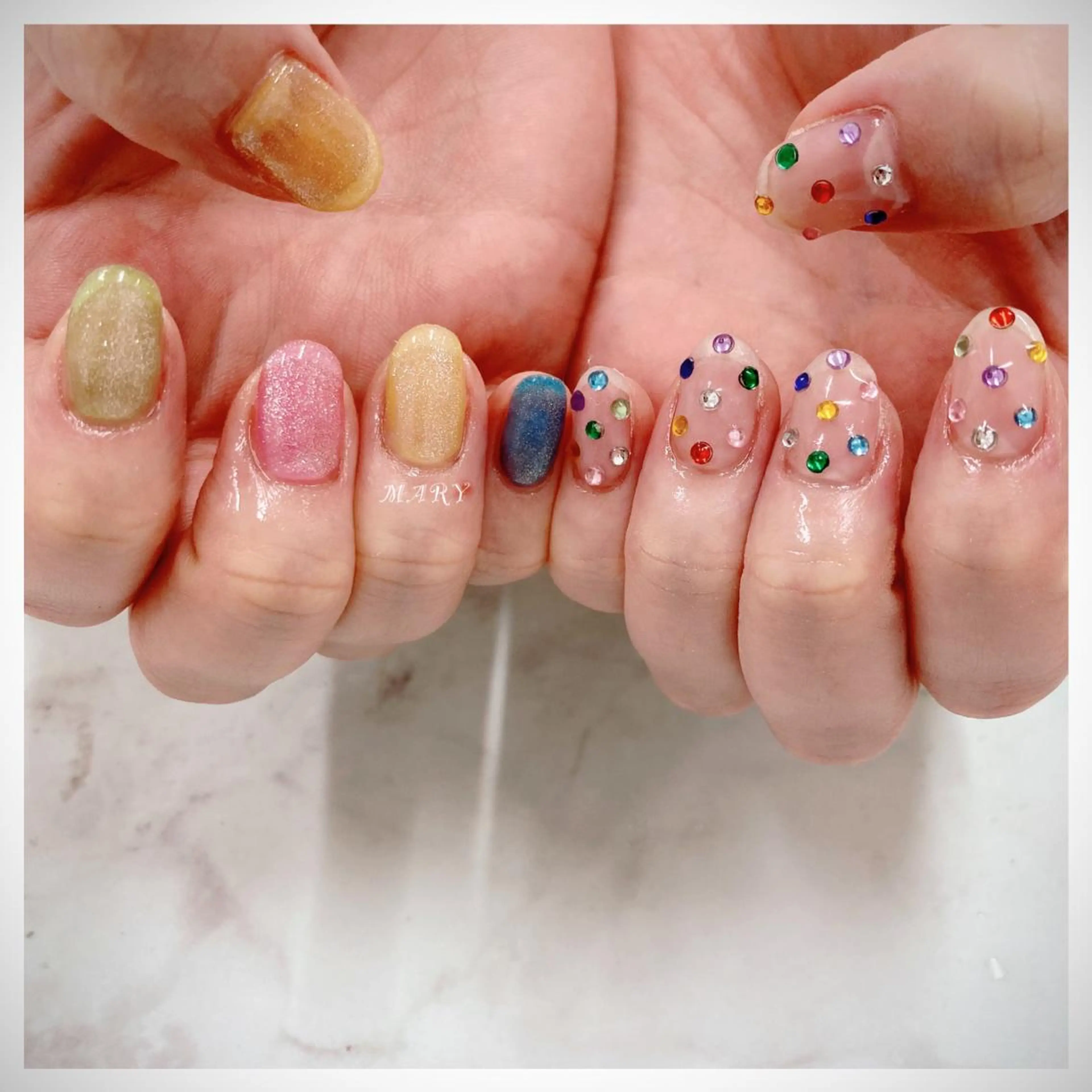 ネイル マグネットネイル 持ち込み ニュアンスネイル ワンカラーネイル ハンドネイル Mary nail .narumiのネイルデザイン