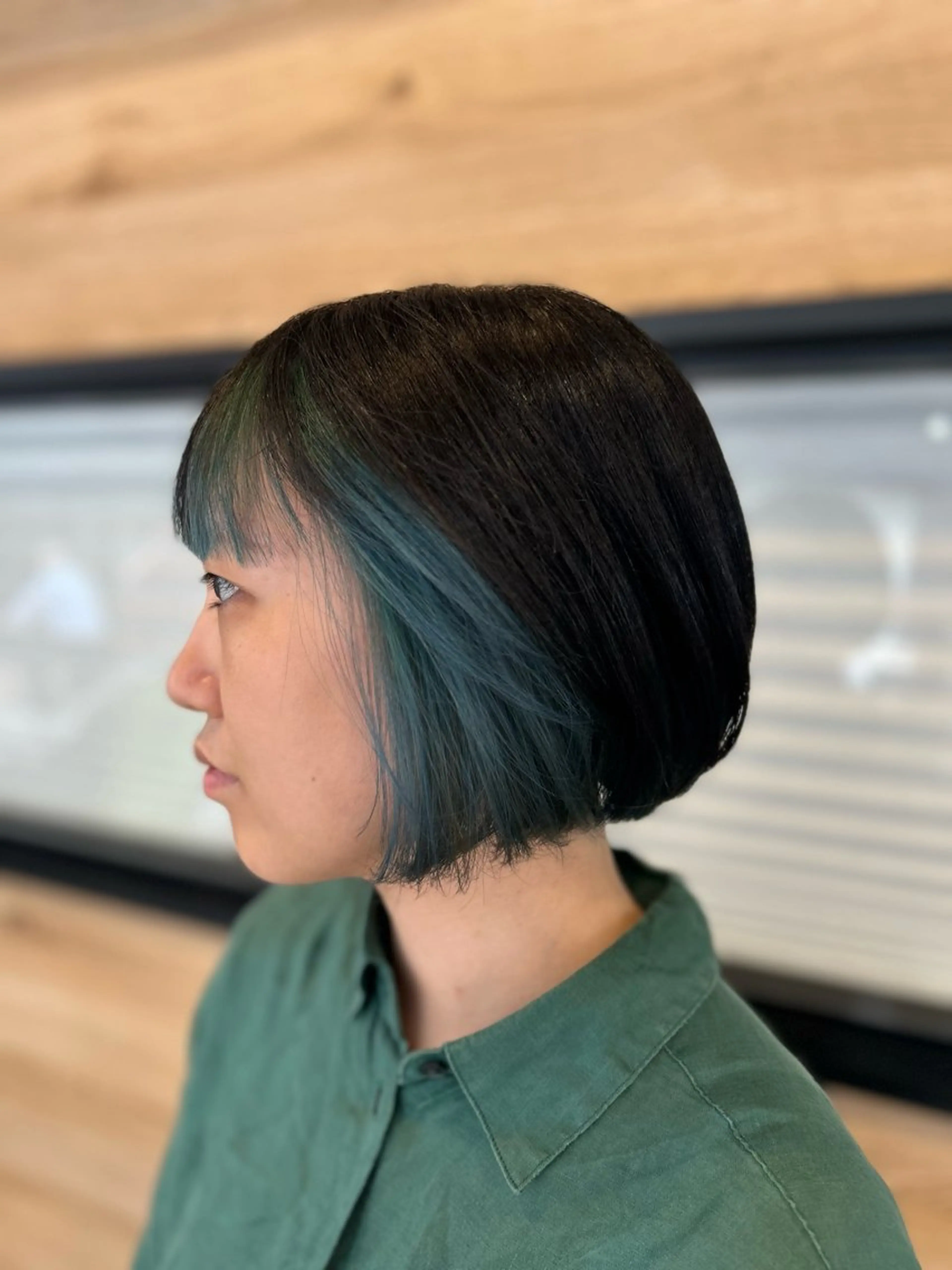 ショート カラー 松井 愛のヘアスタイル