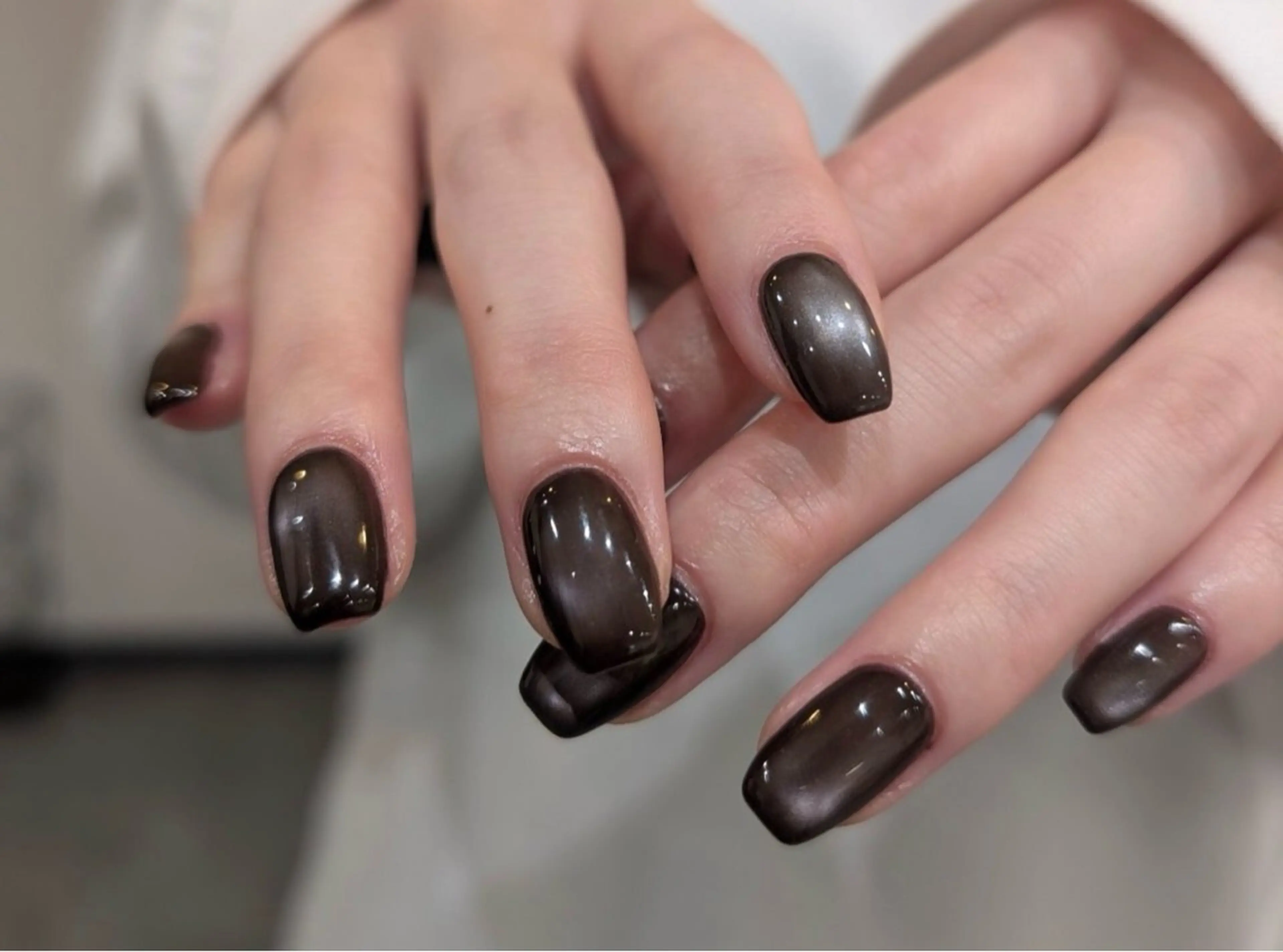 ネイル マグネットネイル マグネットワンカラー ワンカラーネイル 金子 芽梨愛のネイルデザイン