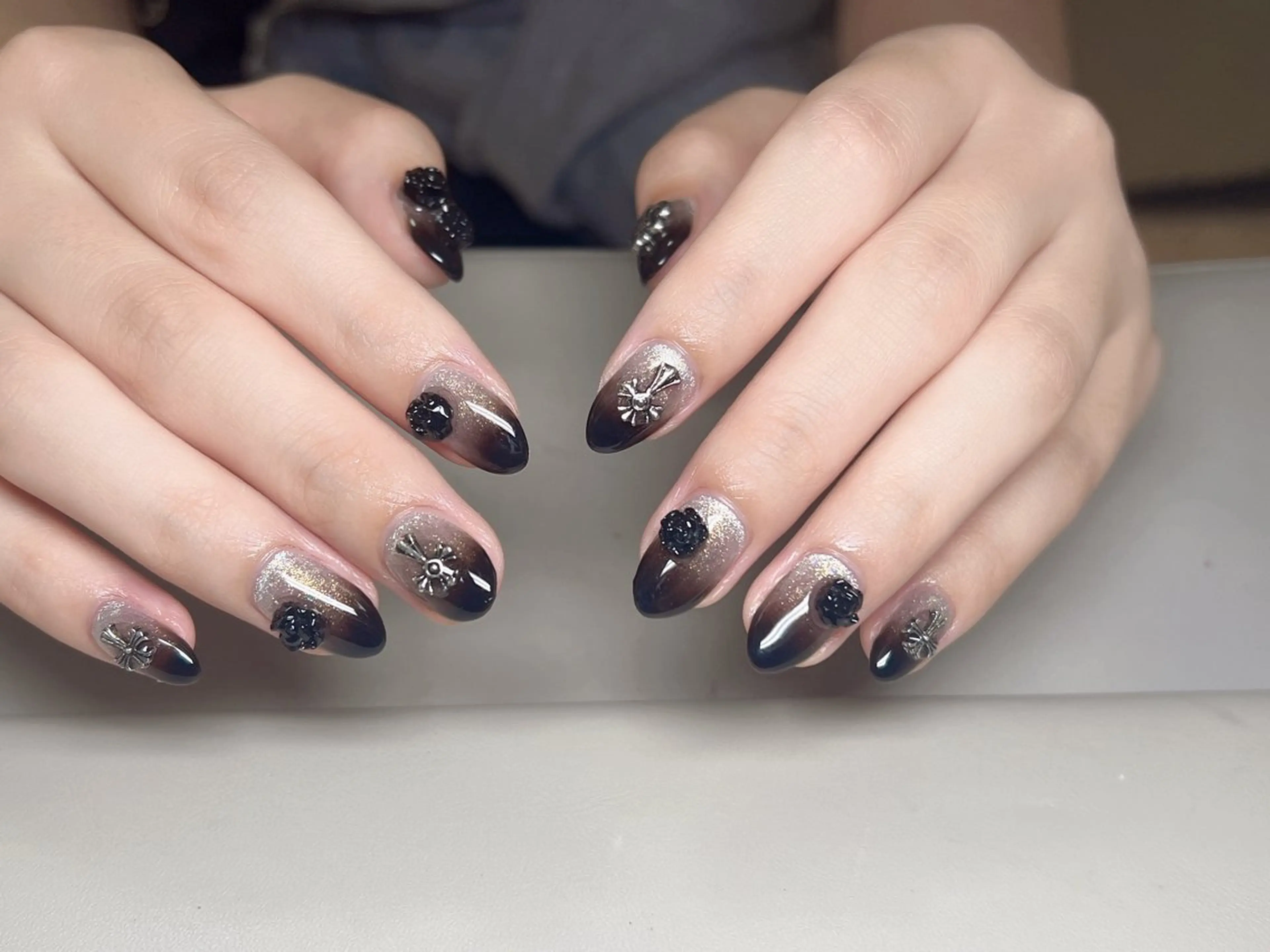 ネイル Rarity ネイルサロンのネイルデザイン