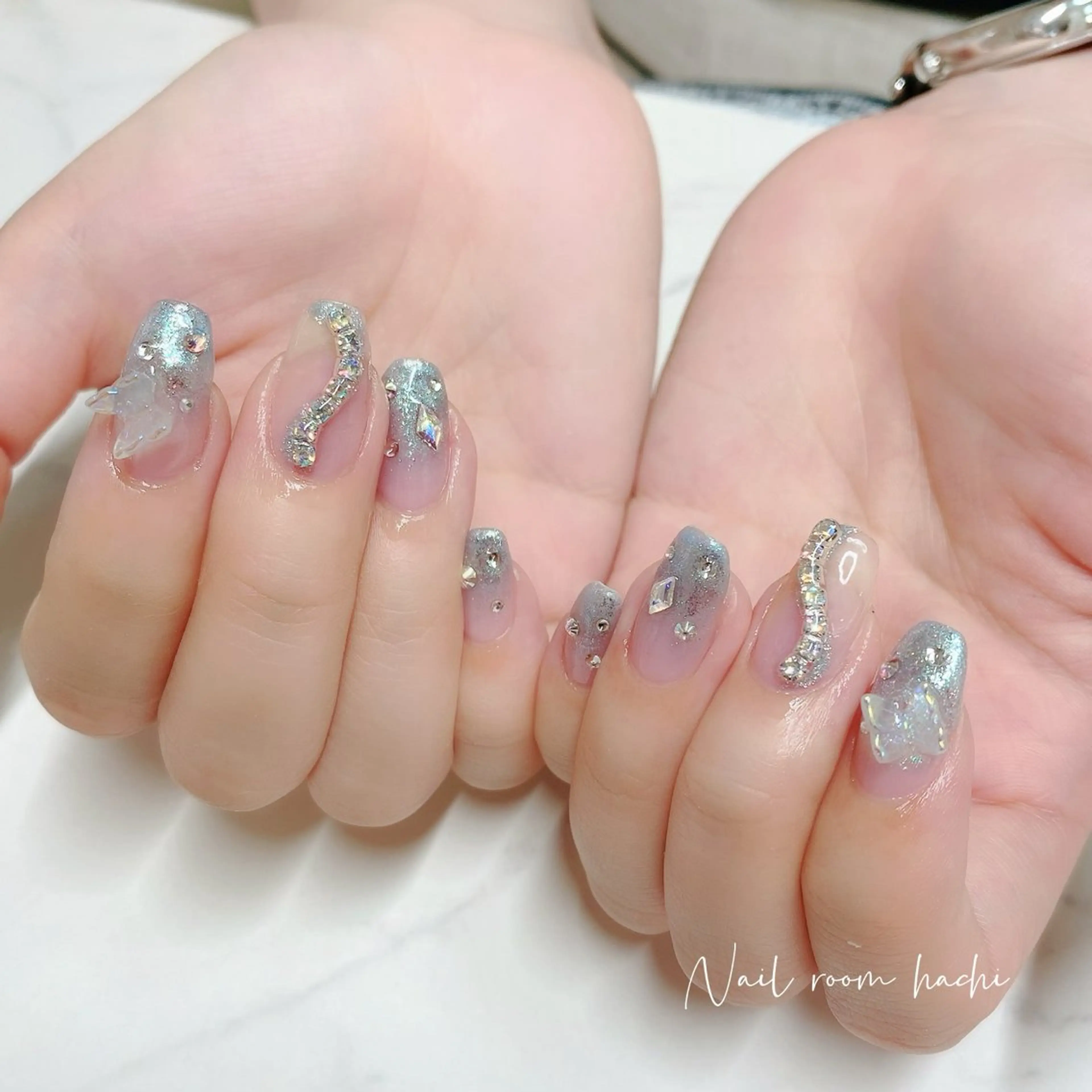 ネイル アートネイル 澤 彩のネイルデザイン