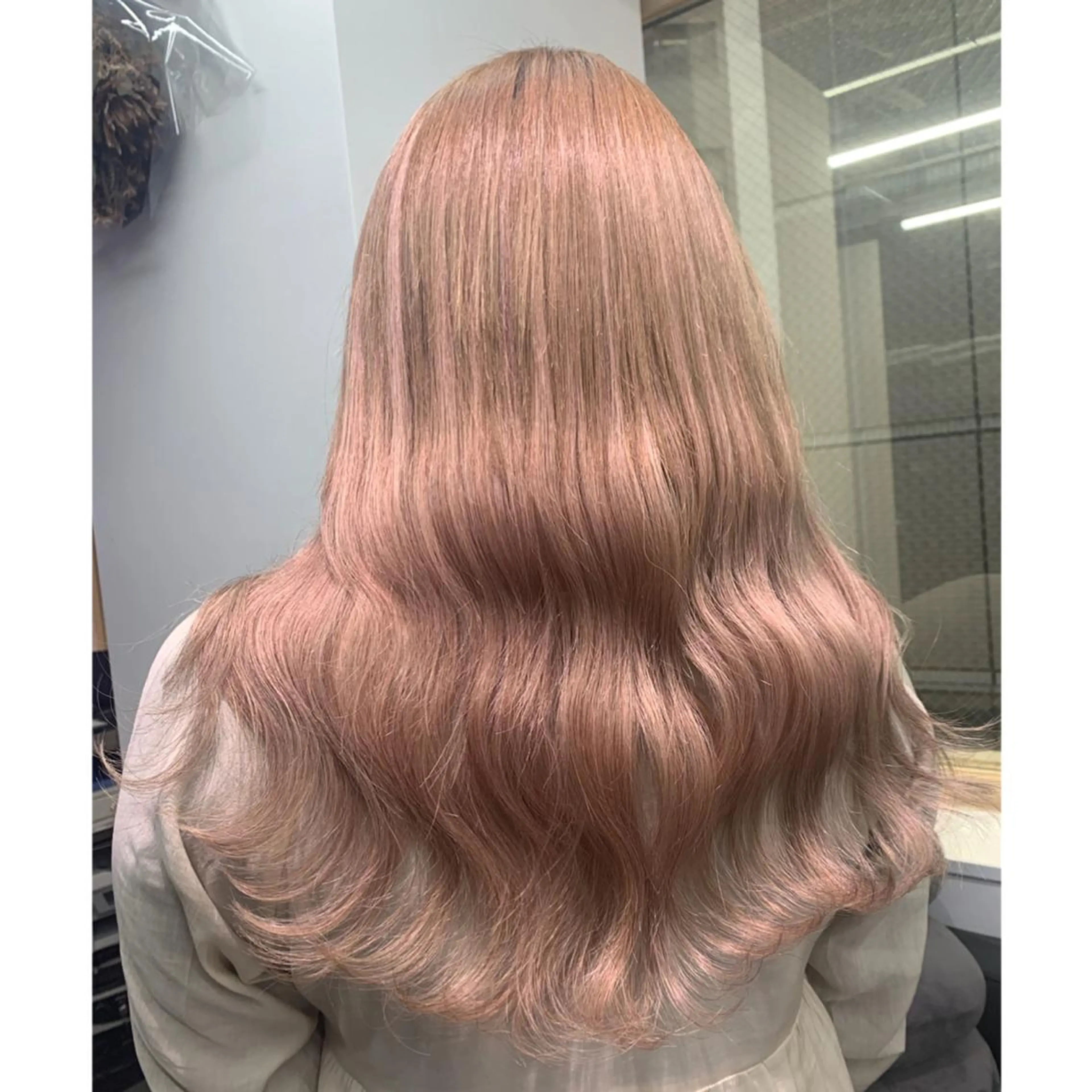 ロング カラー 韓国🤍ワンホンヘア みかん🇨🇳のヘアスタイル