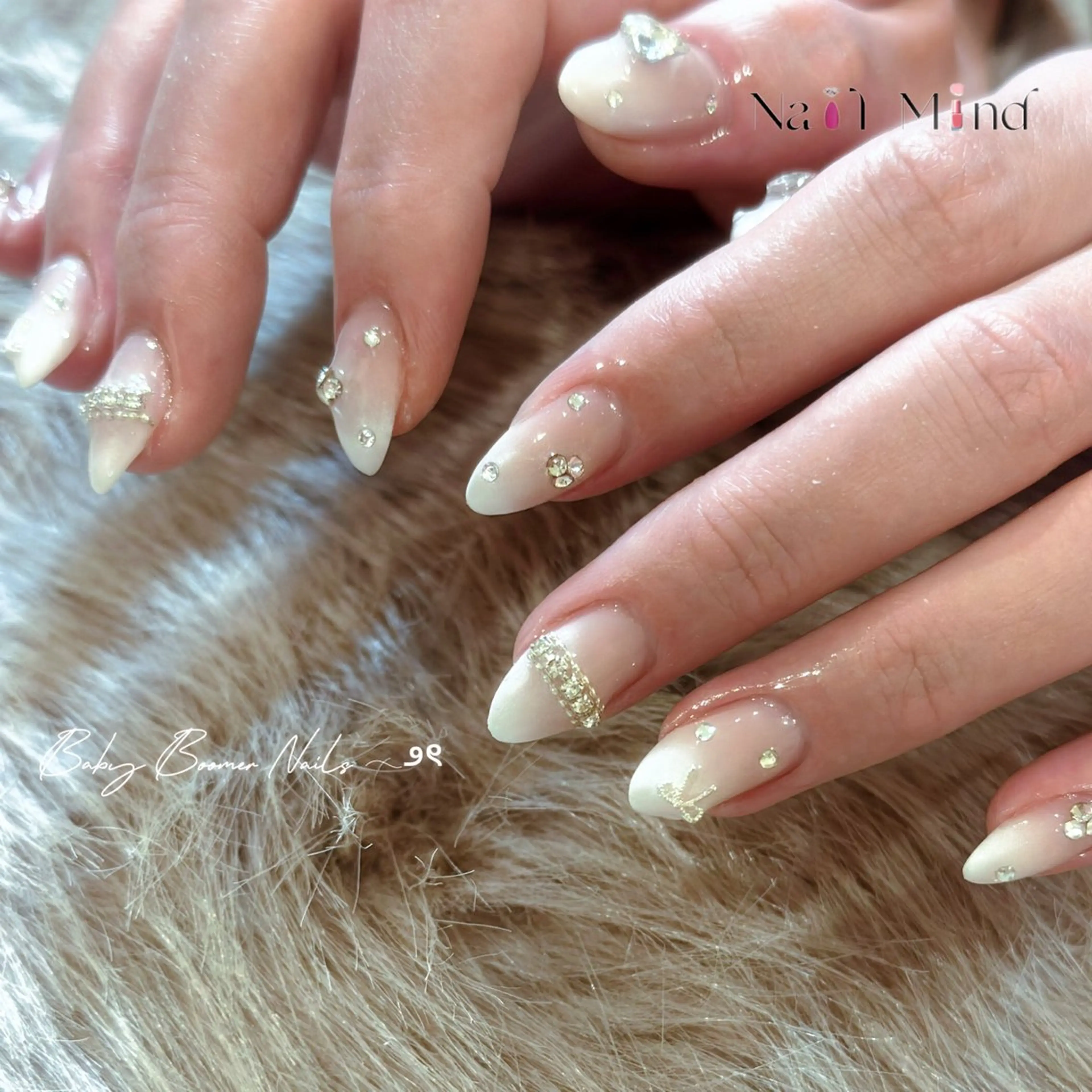 ネイル キラキラネイル ハンドネイル Nail Mind (NaONail）のネイルデザイン