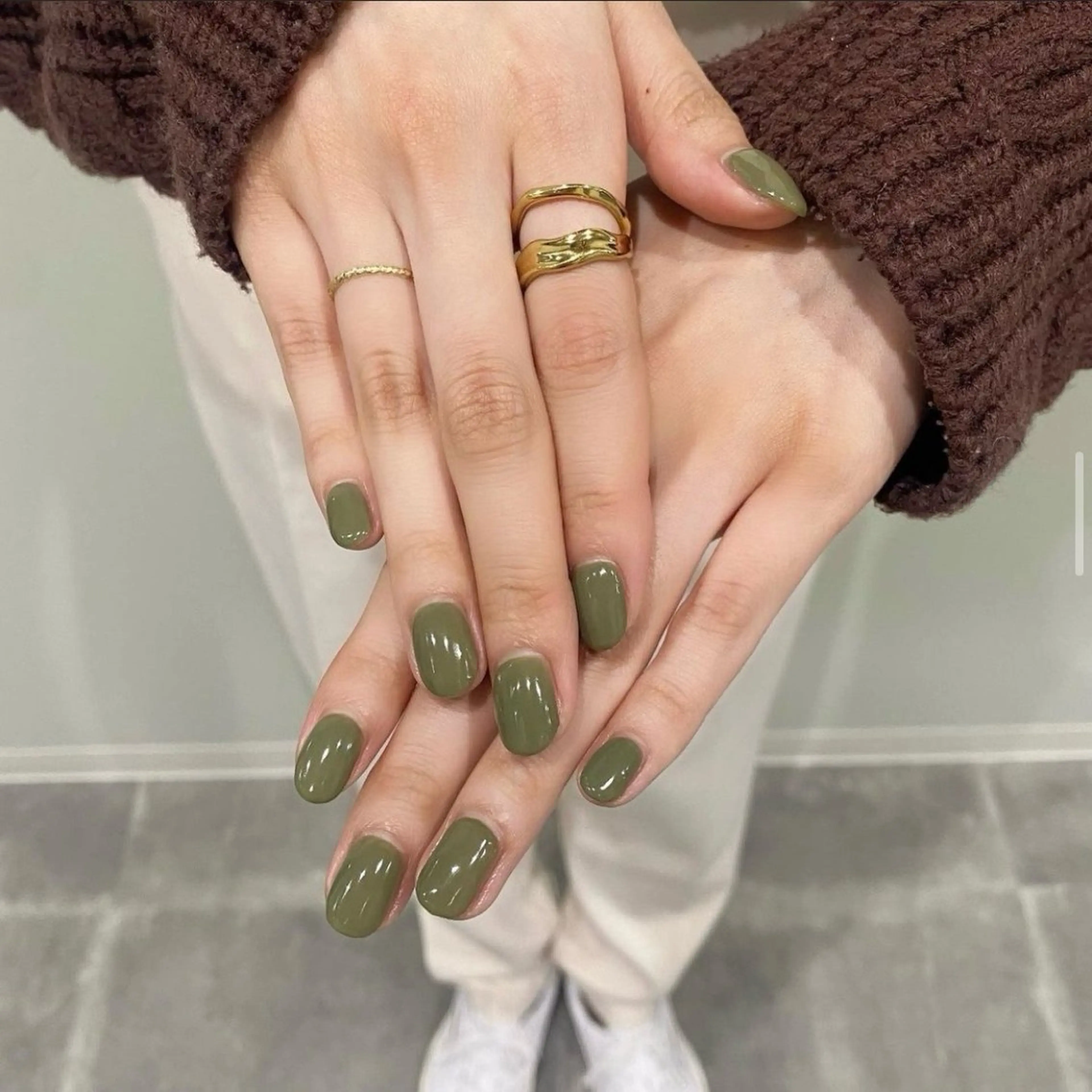 『4/16  10:00​〜​ ☆ ハンドネイル💅オフなしワンカラー✨(※亀裂直し、長さだし不可)』の写真