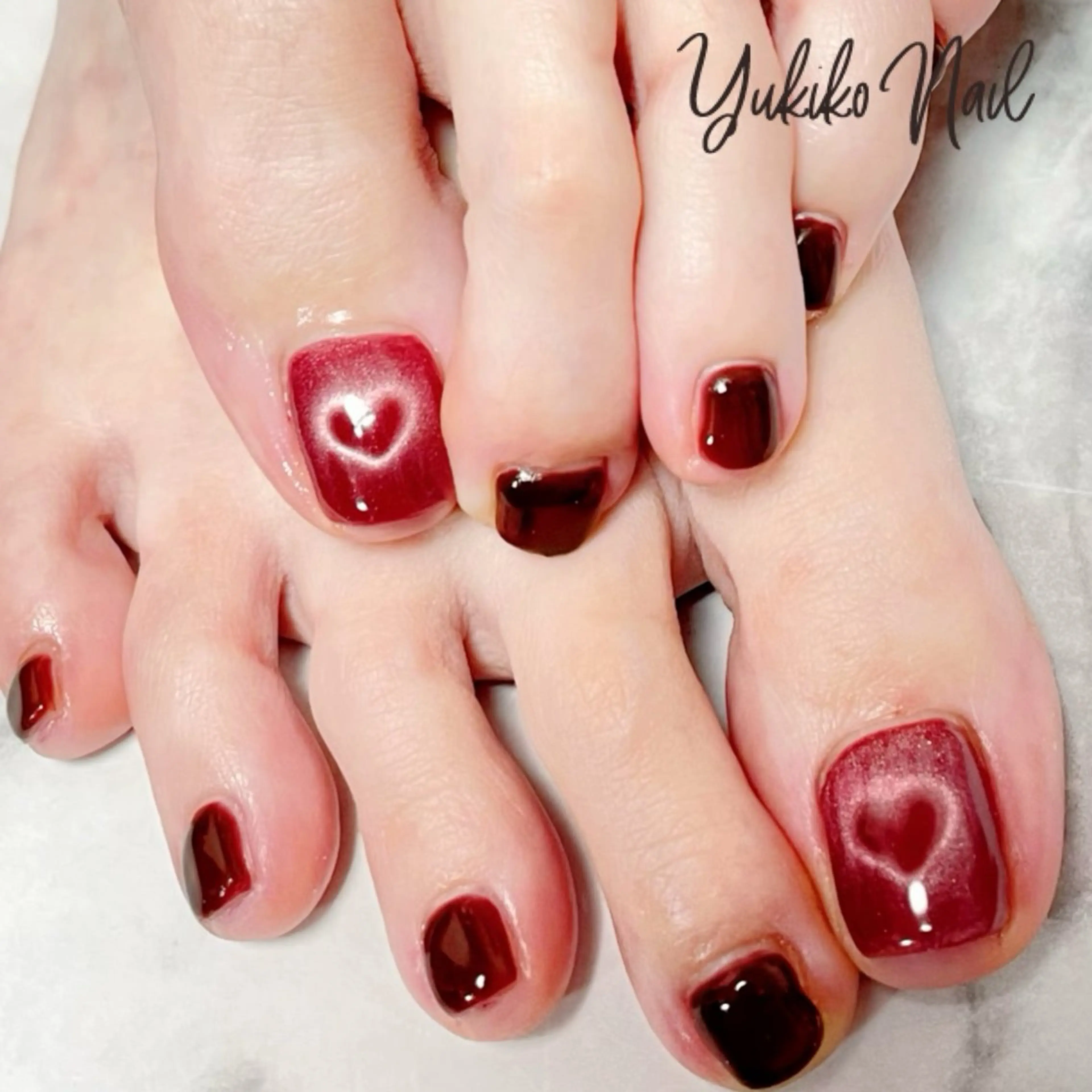 ネイル アートネイル ブラウン フットネイル ハート マグネットネイル フットネイル ユキコ ネイルのネイルデザイン