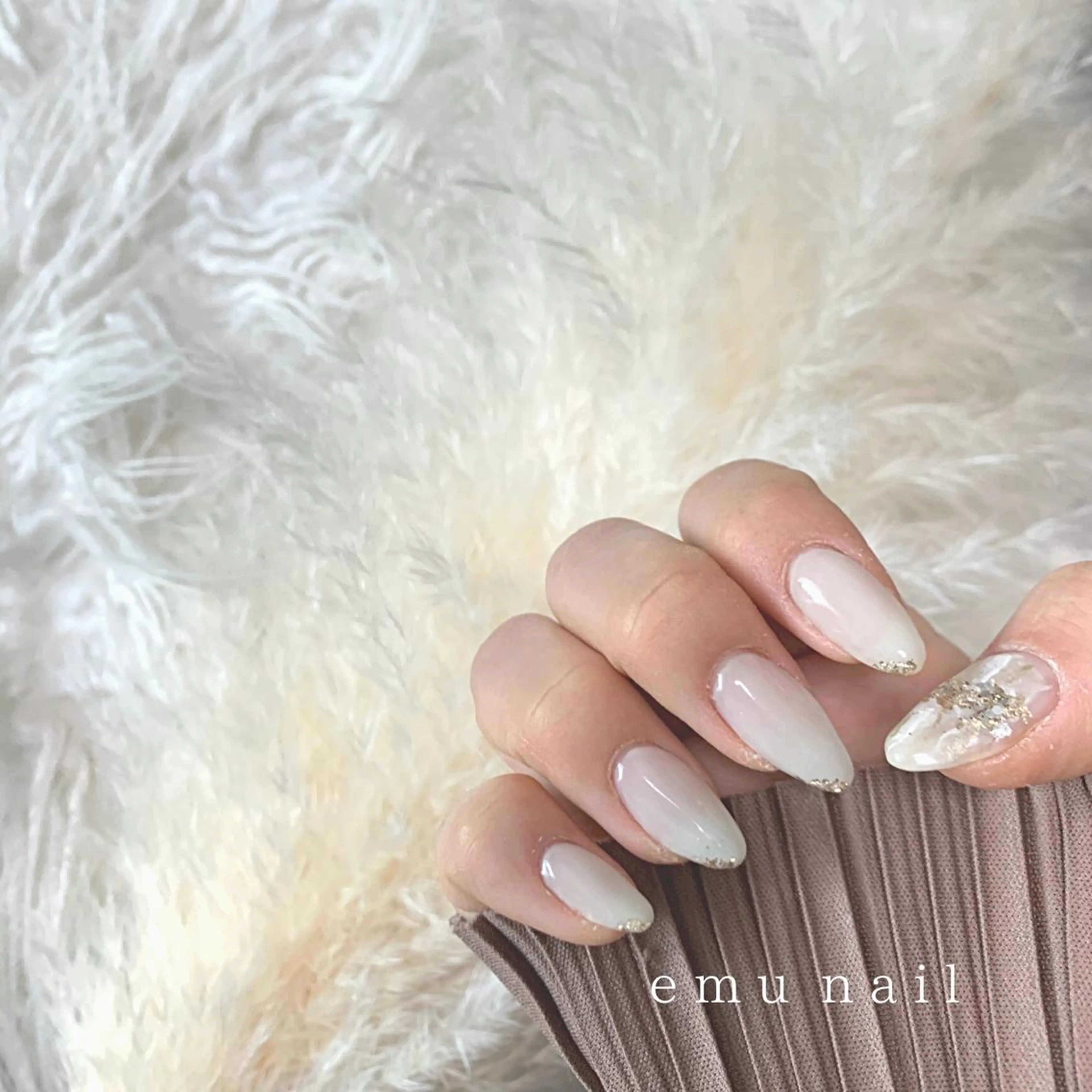 ネイル 赤色 emu nailのネイルデザイン