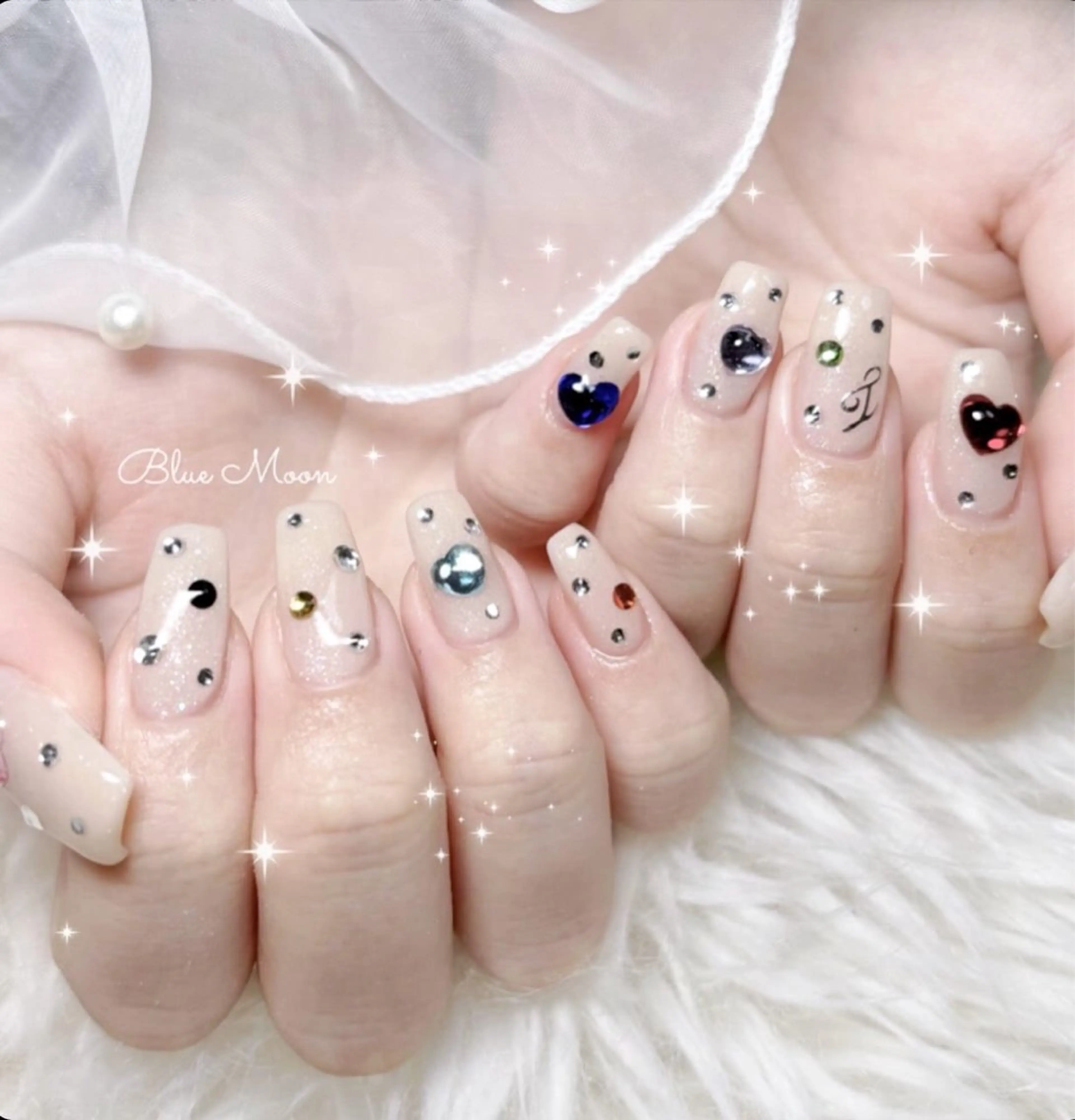 ネイル ハンドネイル フットネイル ハンドケア nail salon Blue Moonのネイルデザイン