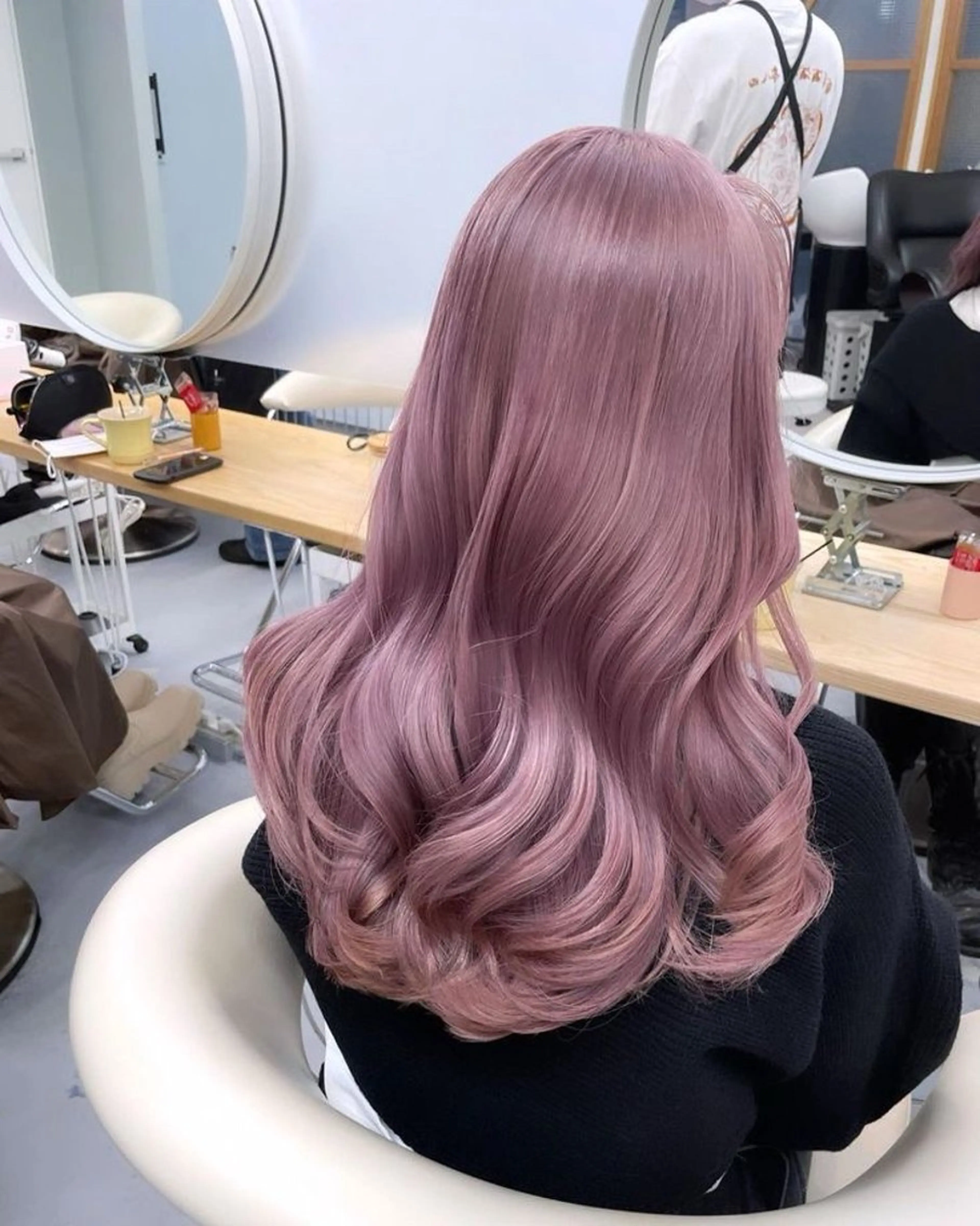 カラー PEAR+L/ ハイトーン/山本俊のヘアスタイル