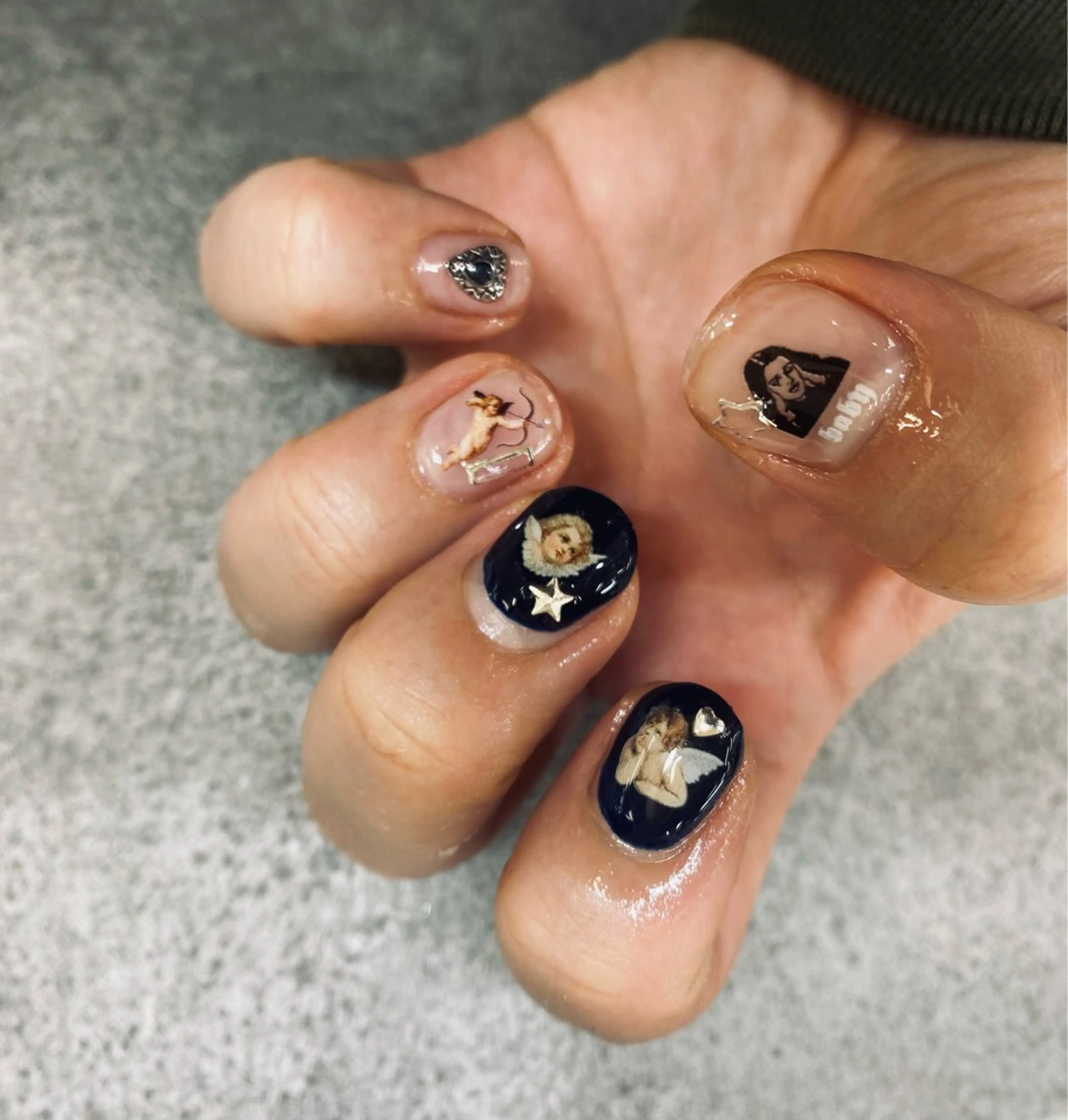 ネイル 持ち込み MAXKELLY AIのネイルデザイン