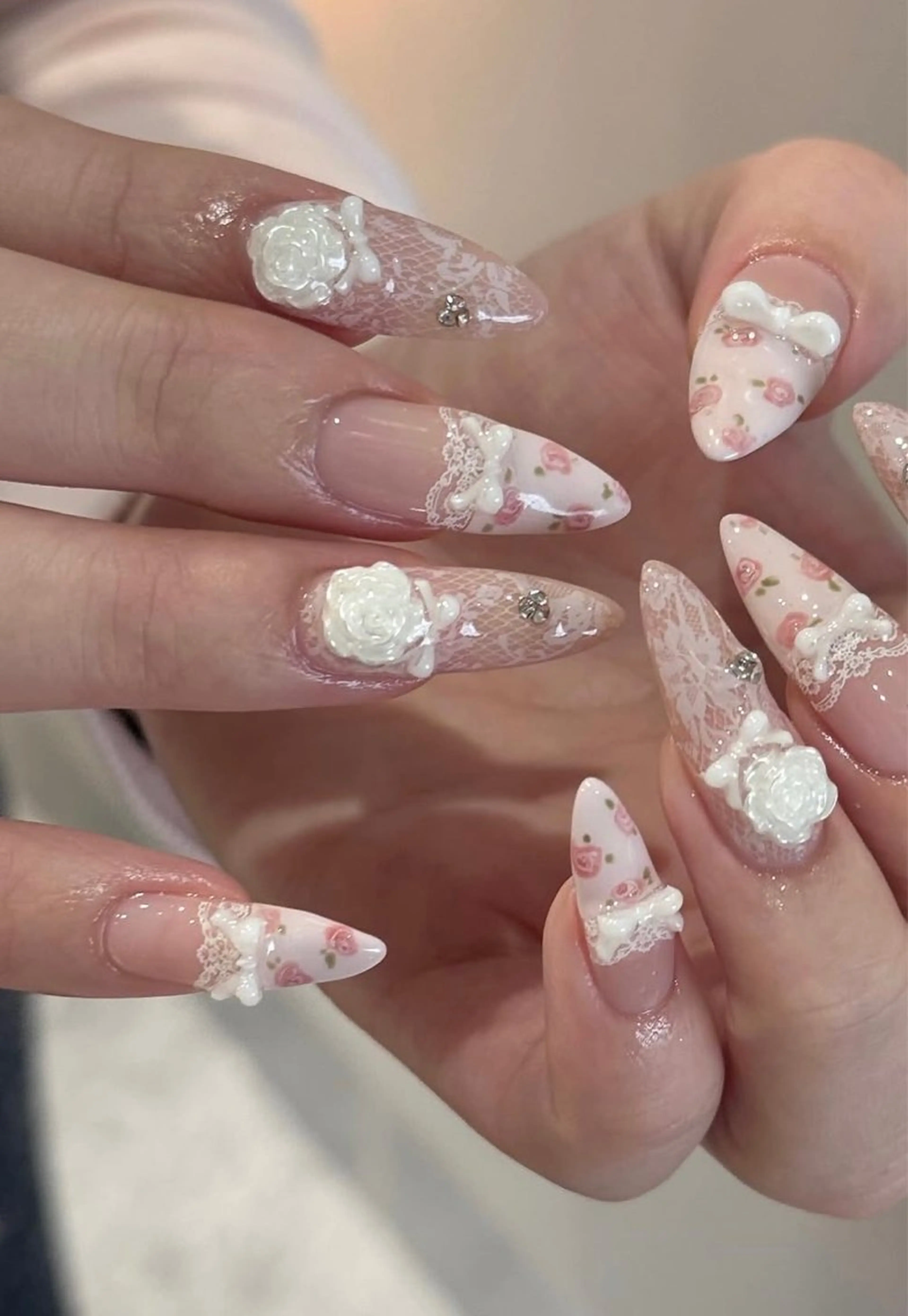 ネイル ハンドネイル NiJi Nailsのネイルデザイン