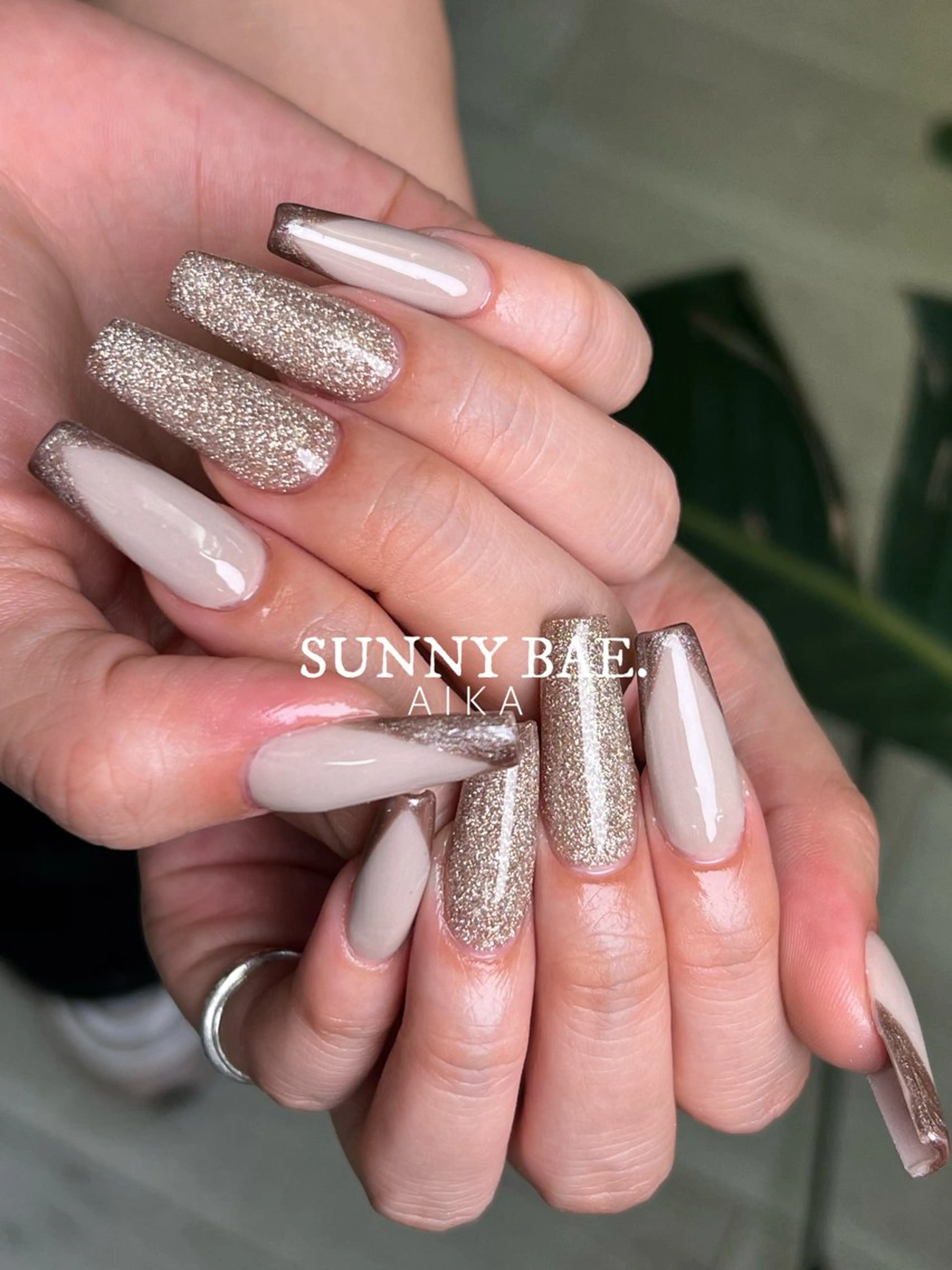 ネイル ジェルネイル キラキラネイル ロングネイル 持ち込み ワンカラーネイル Made By AIKAのネイルデザイン