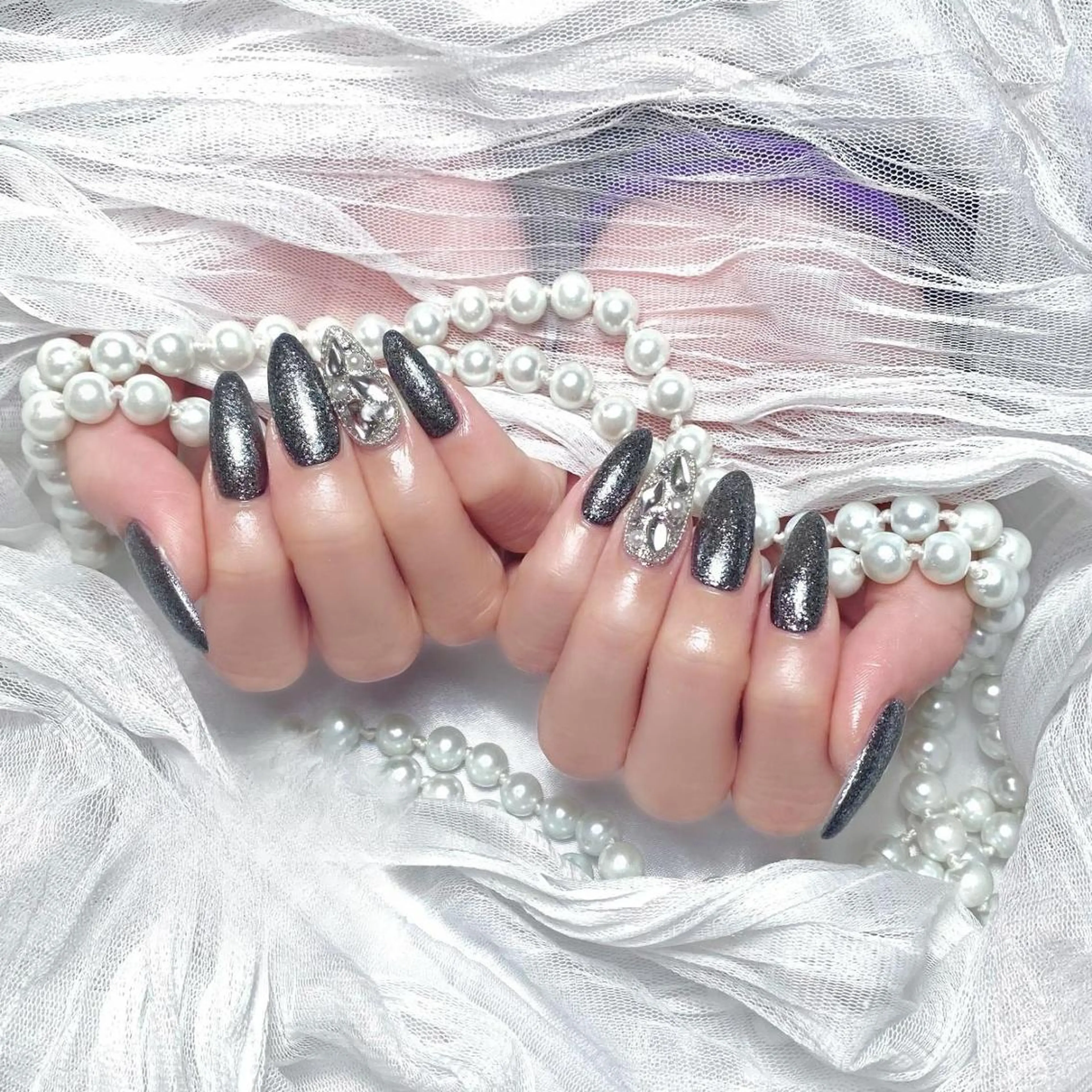 ネイル アートネイル フラッシュネイル フレンチネイル ジェルネイル ガラスフレンチ M2 BEAUTY サロンのネイルデザイン