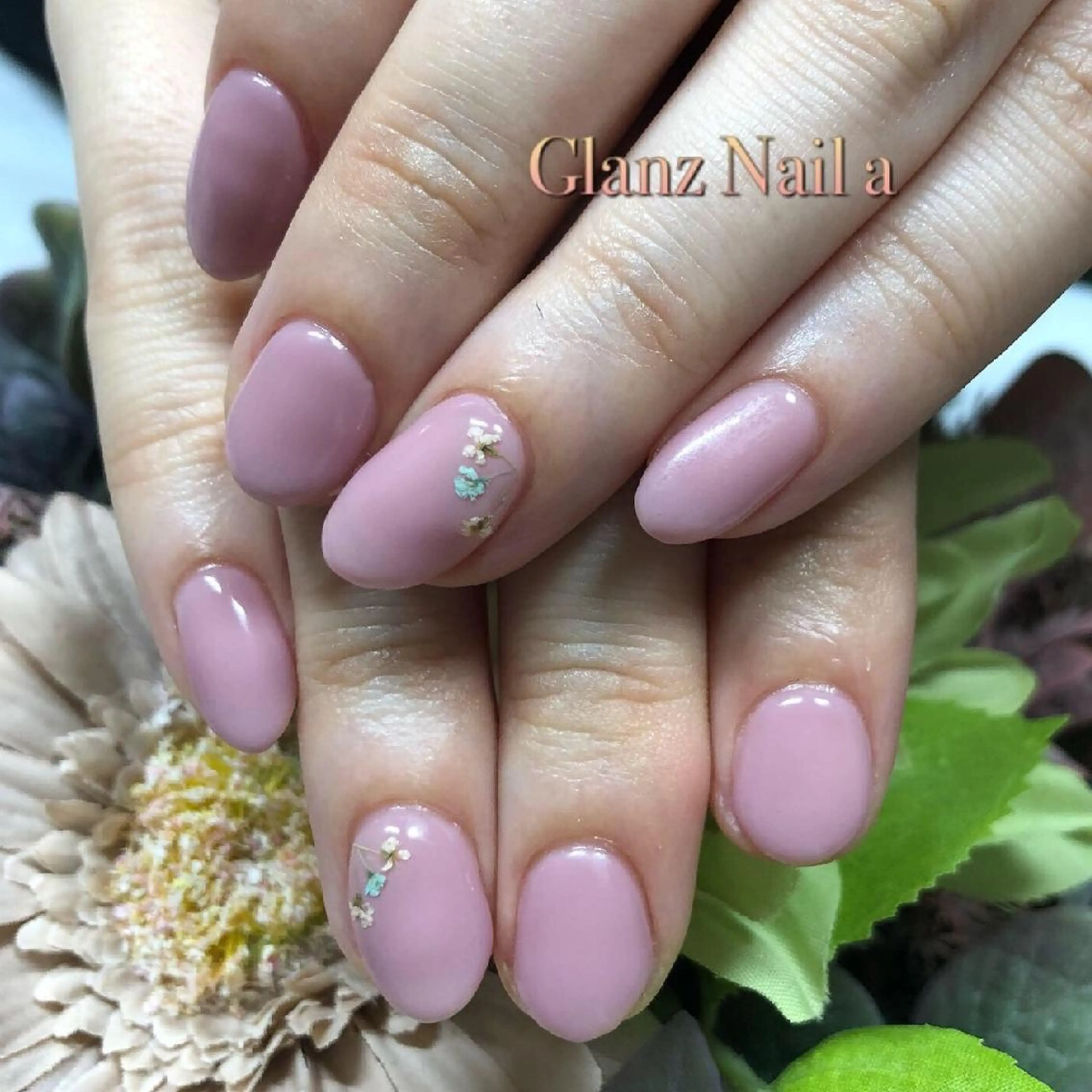 ネイル フラワーネイル オフィスネイル Glanz  Nail aのネイルデザイン