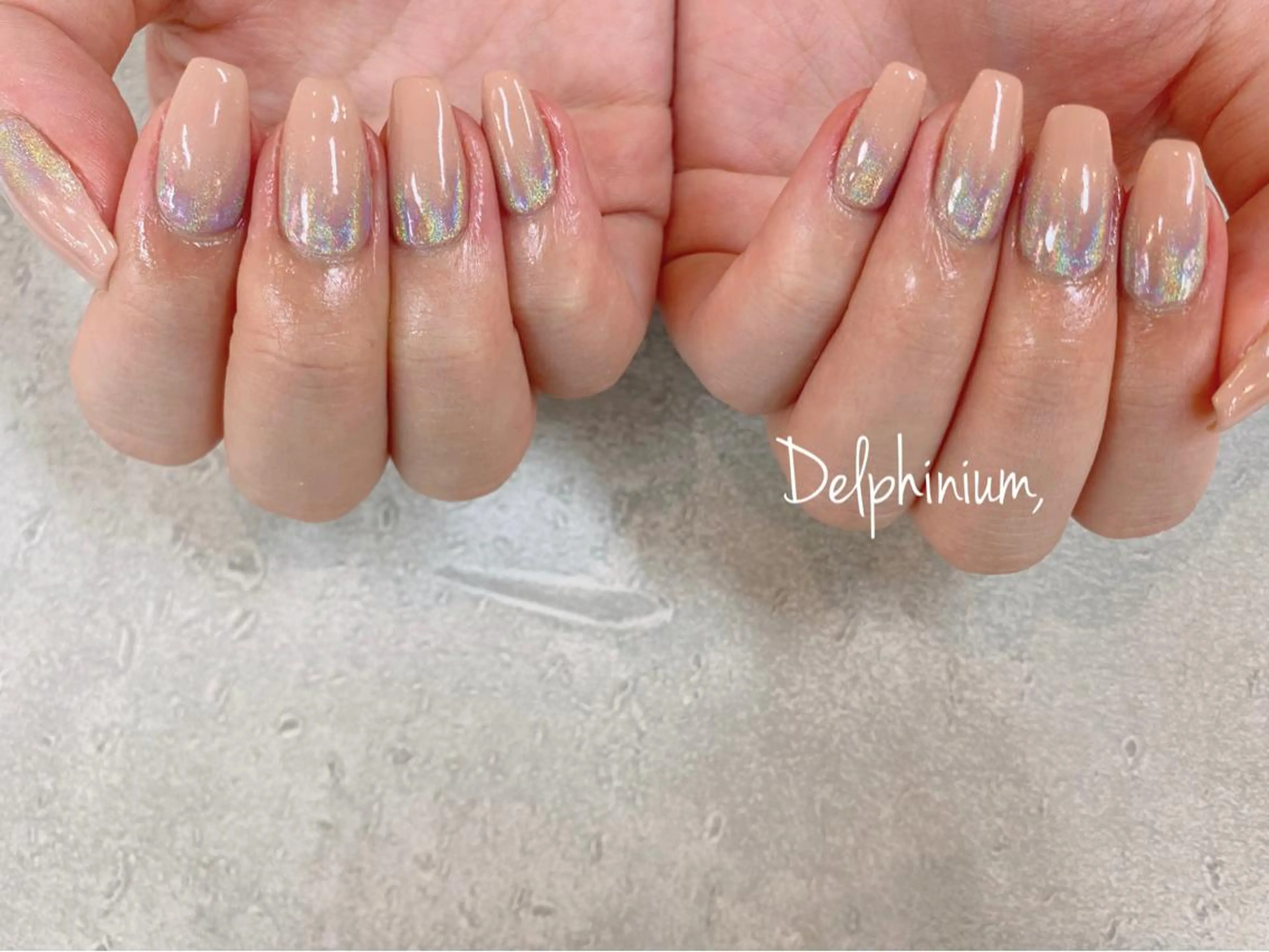 ネイル オーロラネイル ミラーネイル ワンカラーネイル ハンドネイル 岡本 友恵のネイルデザイン