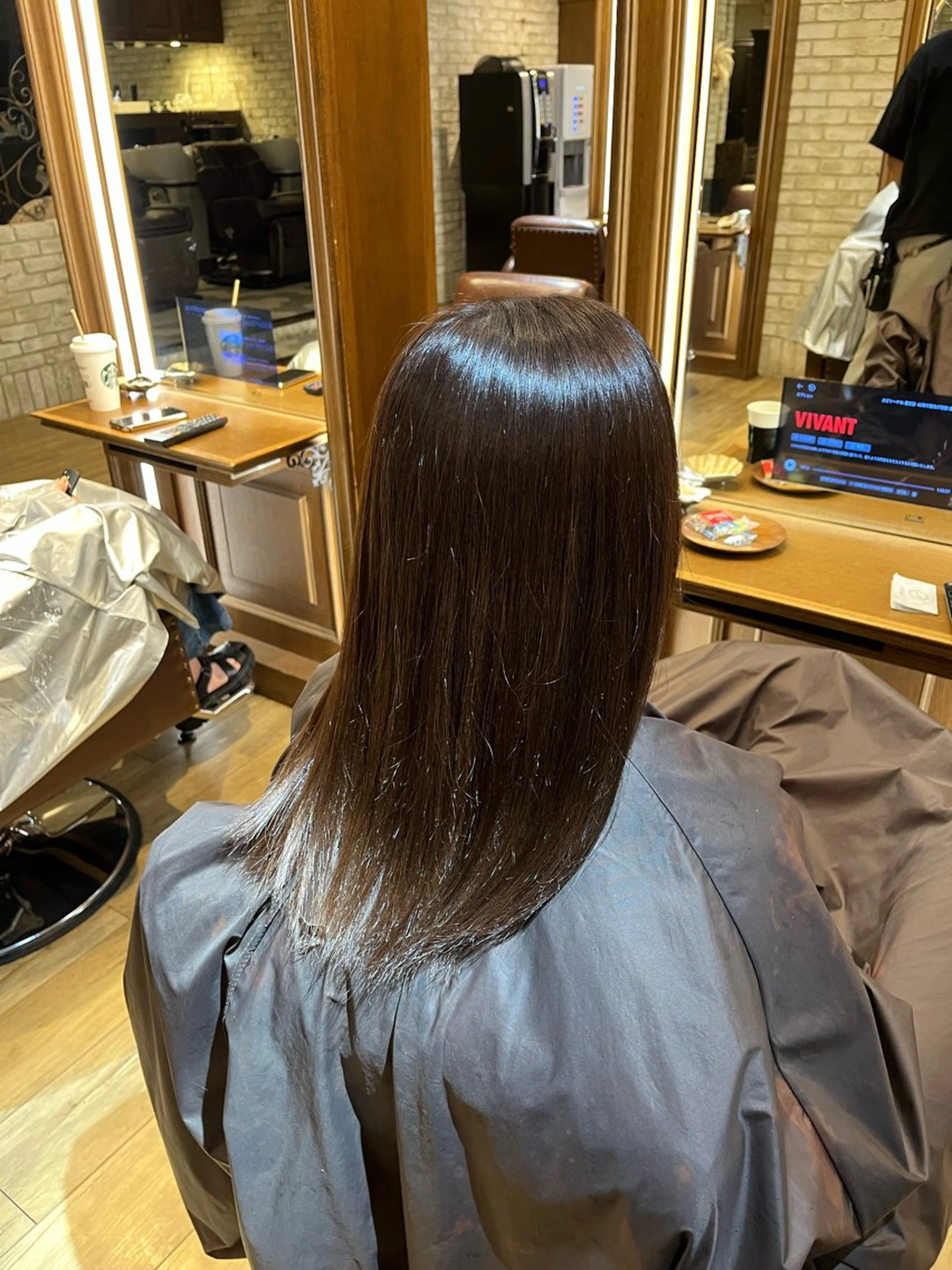 セミロング カラー ヘアカラー トリートメント ボブカットモデル募集 🌟hana🦖のヘアスタイル