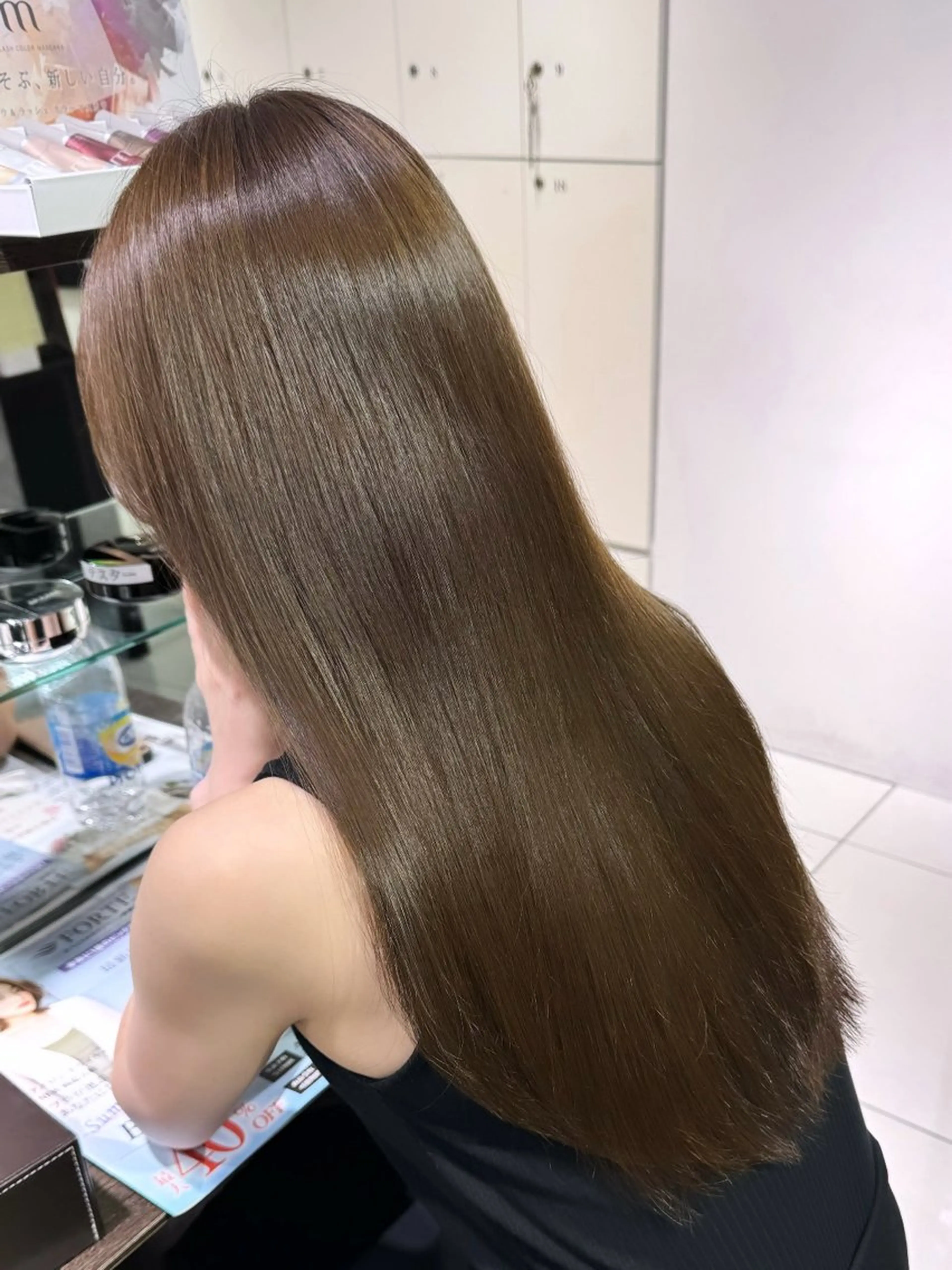 セミロング 髪質改善 トリートメント ヘアカラー トリートメント ☘️中明度カラー/ 縮毛矯正ナミ☘️のヘアスタイル