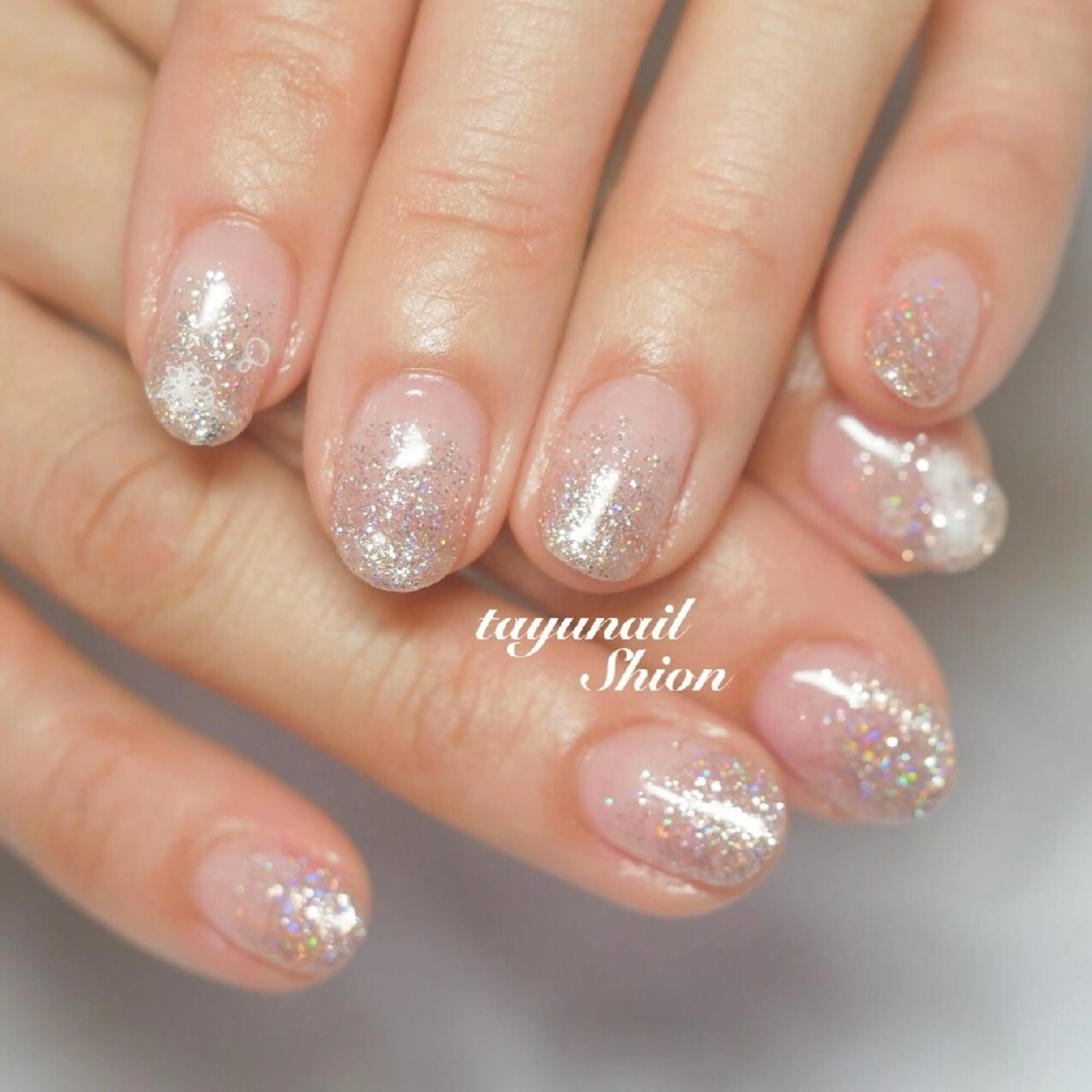 ネイル ブルー ジェルネイル グラデーション キラキラネイル ラメ(グリッター) ネイルサロン 【たゆnail】のネイルデザイン