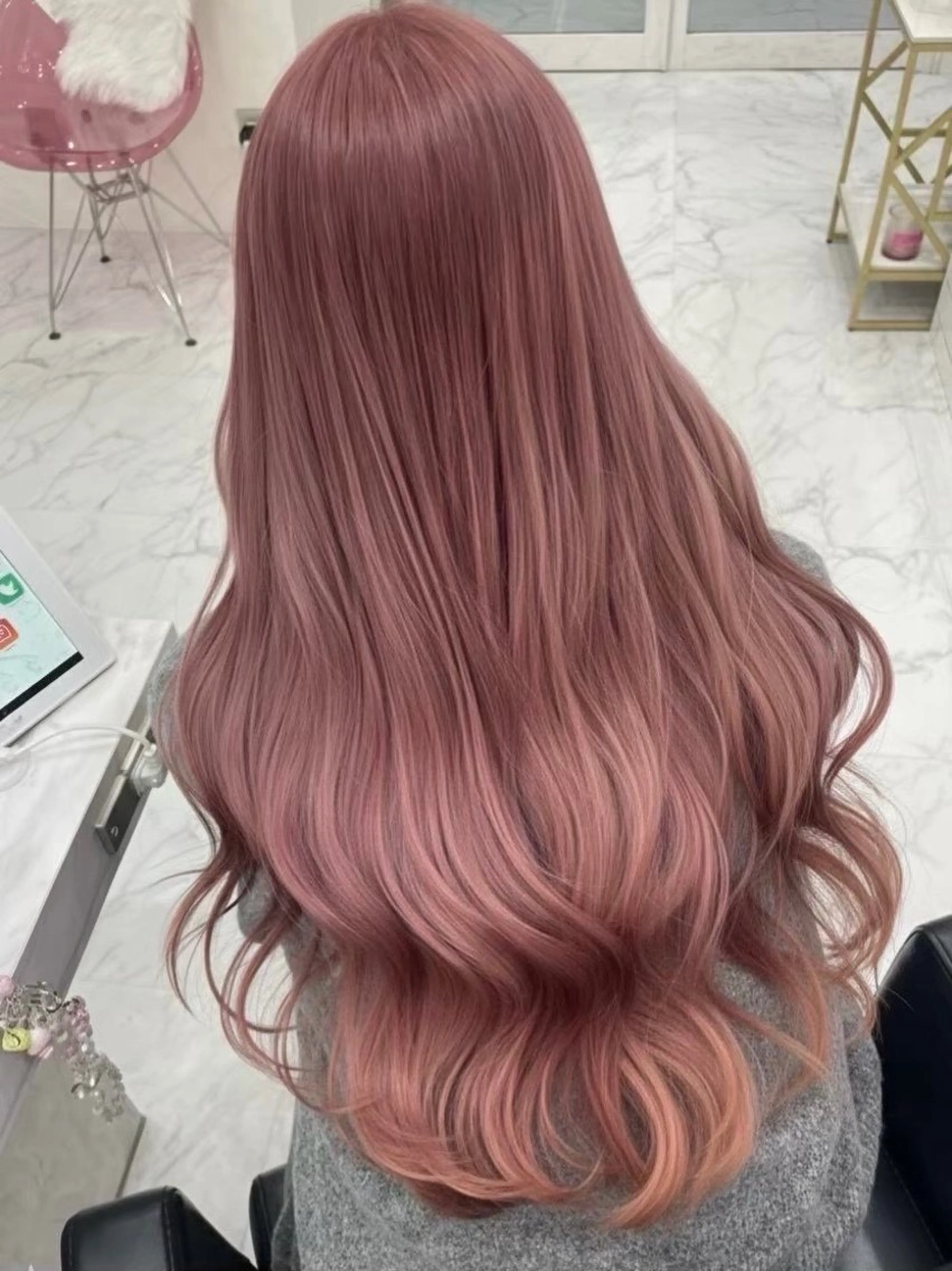 ロング カラー ✨ハイトーン✨ ANJIのヘアスタイル