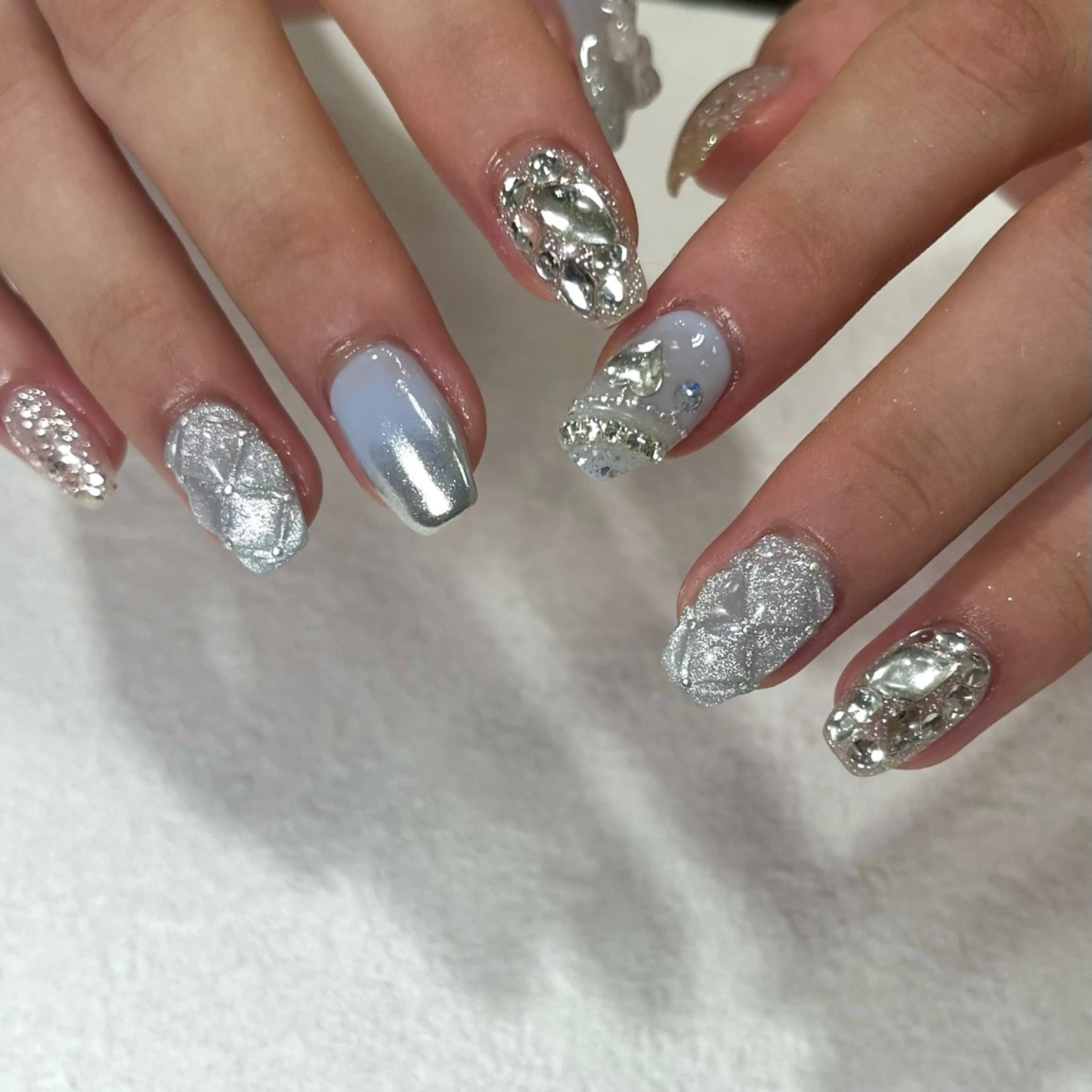 ネイル グラデーション キラキラネイル 韓国ネイル ラメ(グリッター) ラメグラデーション ハンドネイル フットネイル Para Sol nail　Maoのネイルデザイン