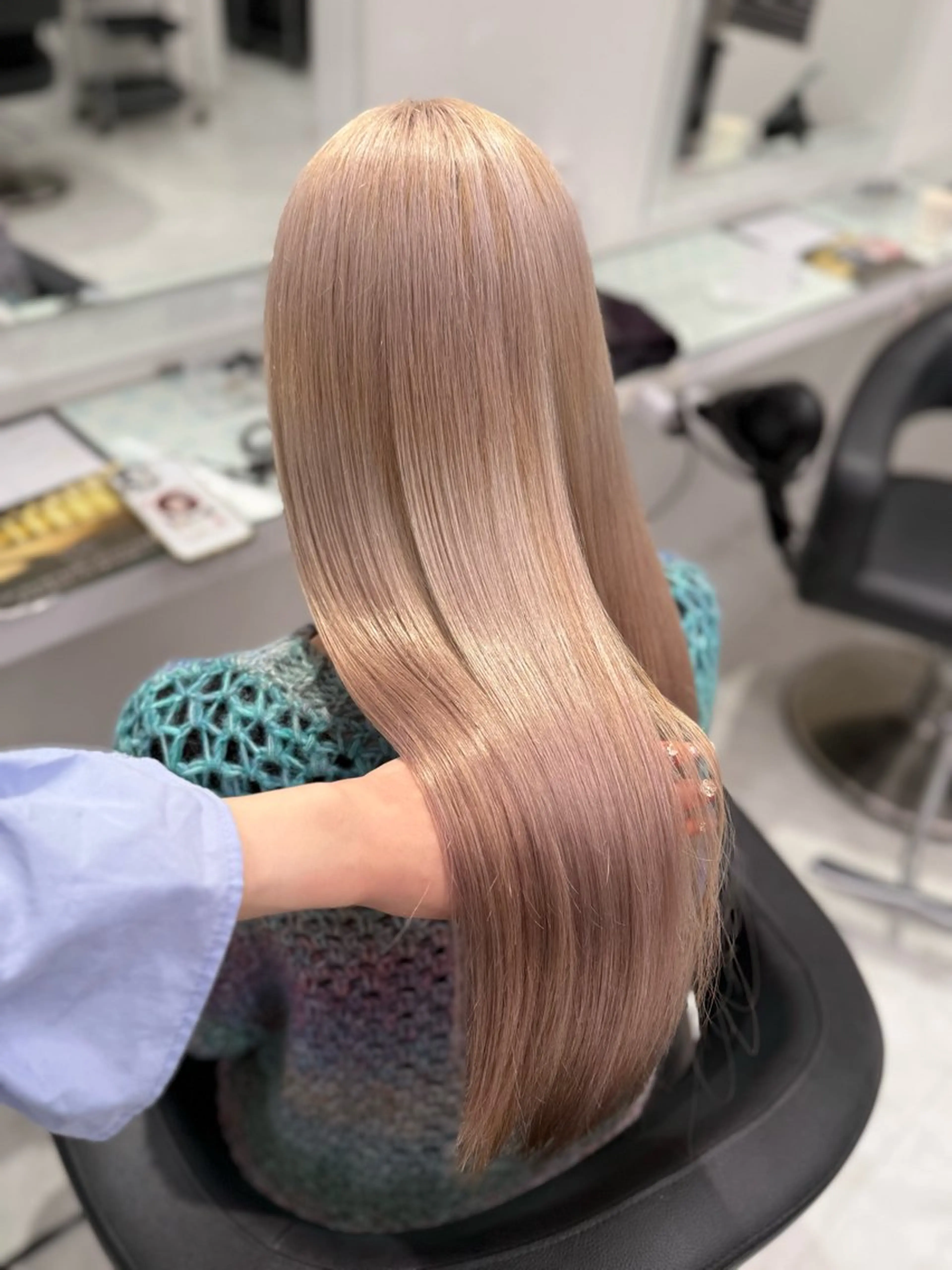 ロング カラー ベージュカラー ブリーチ ミルクティーベージュ ホワイトミルクティーベージュ ヘアカラー 🩰フレンチガーリー ヘア🩰🍨AYAのヘアスタイル