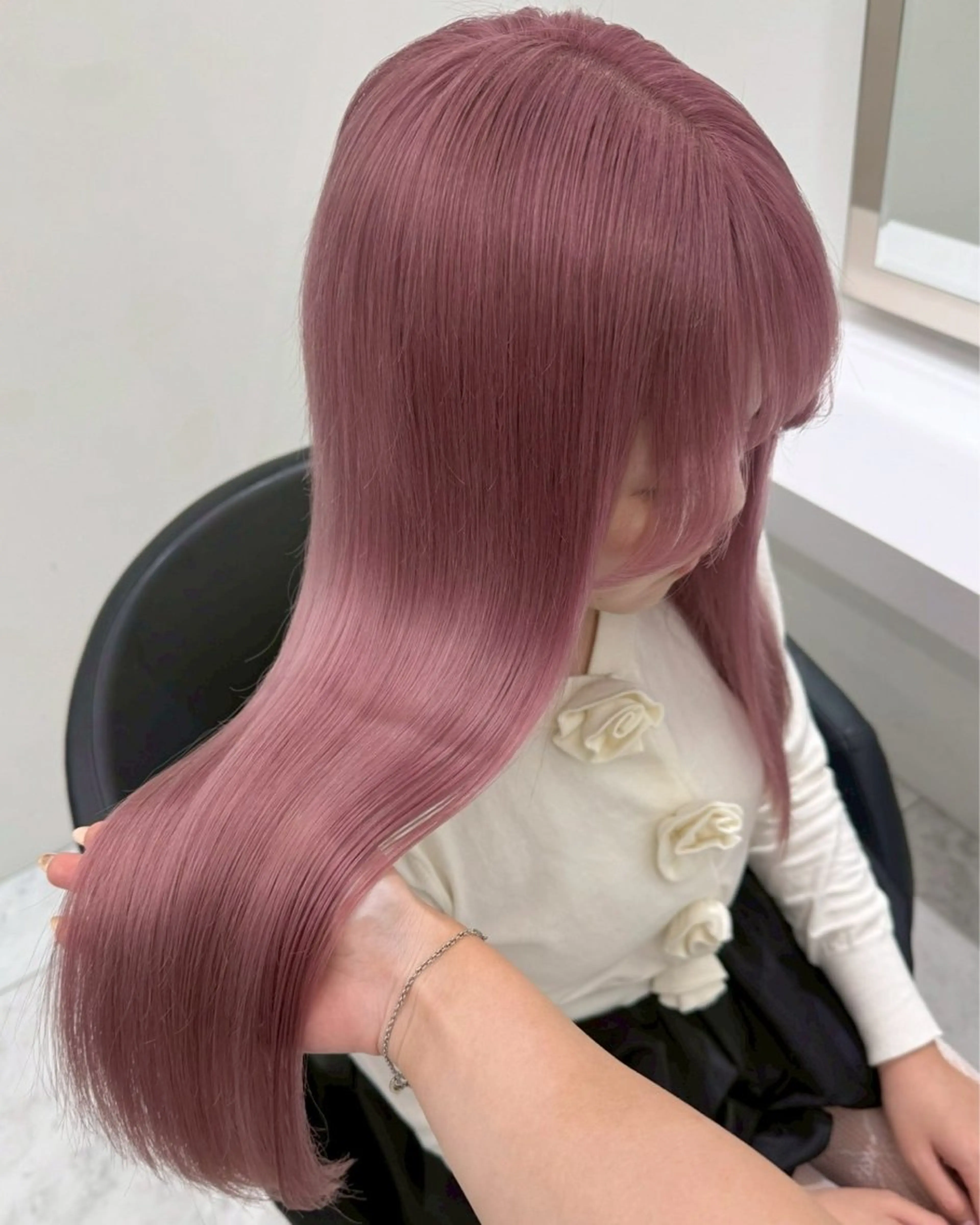 ロング カラー ピンクカラー 表参道/ブリーチ/ みずは🎀のヘアスタイル