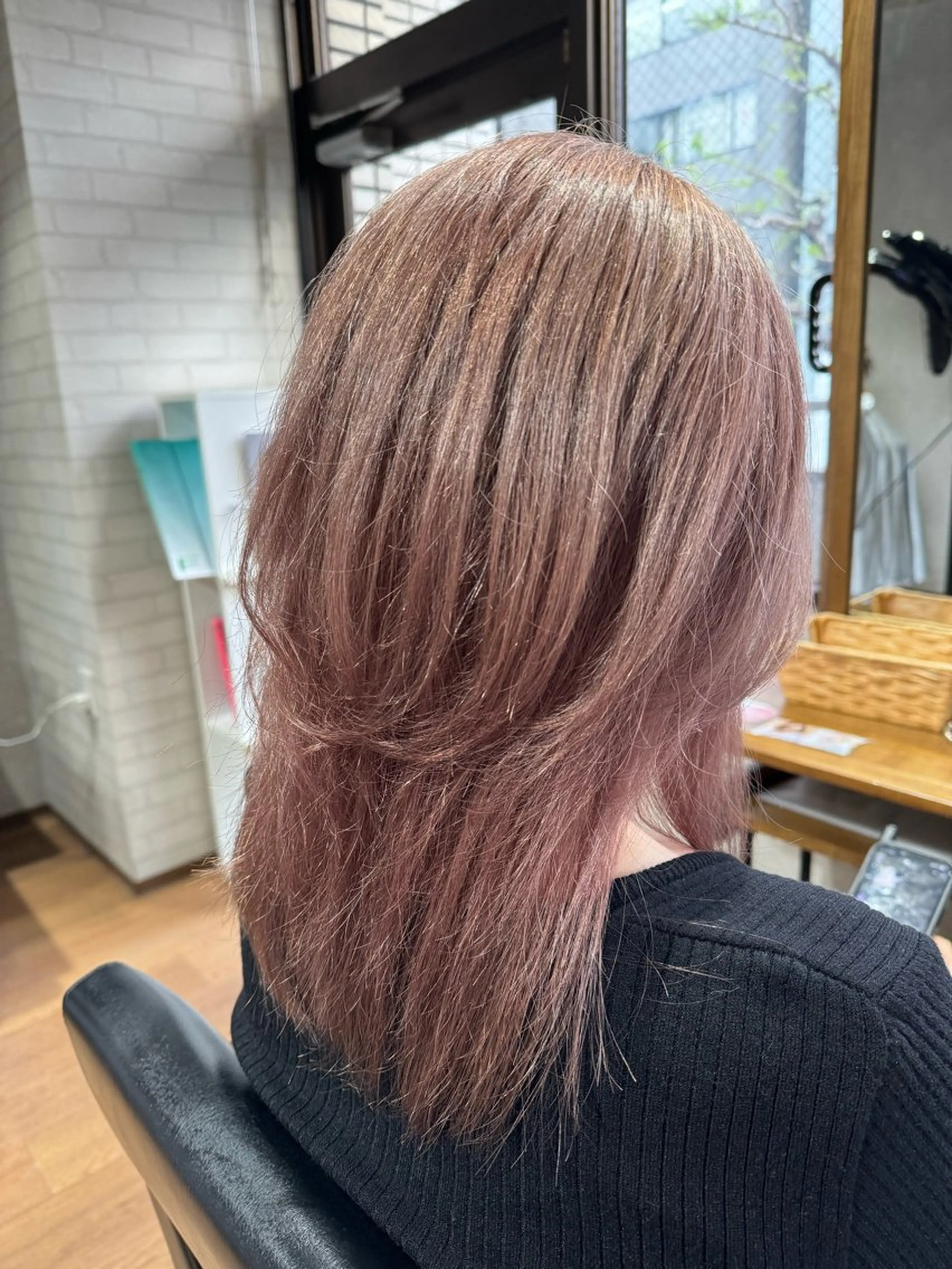 セミロング カラー ベージュカラー ピンクカラー ピンクベージュ ウルフカット カット ヘアカラー ✨ハイトーン カラー福岡拓也✨のヘアスタイル