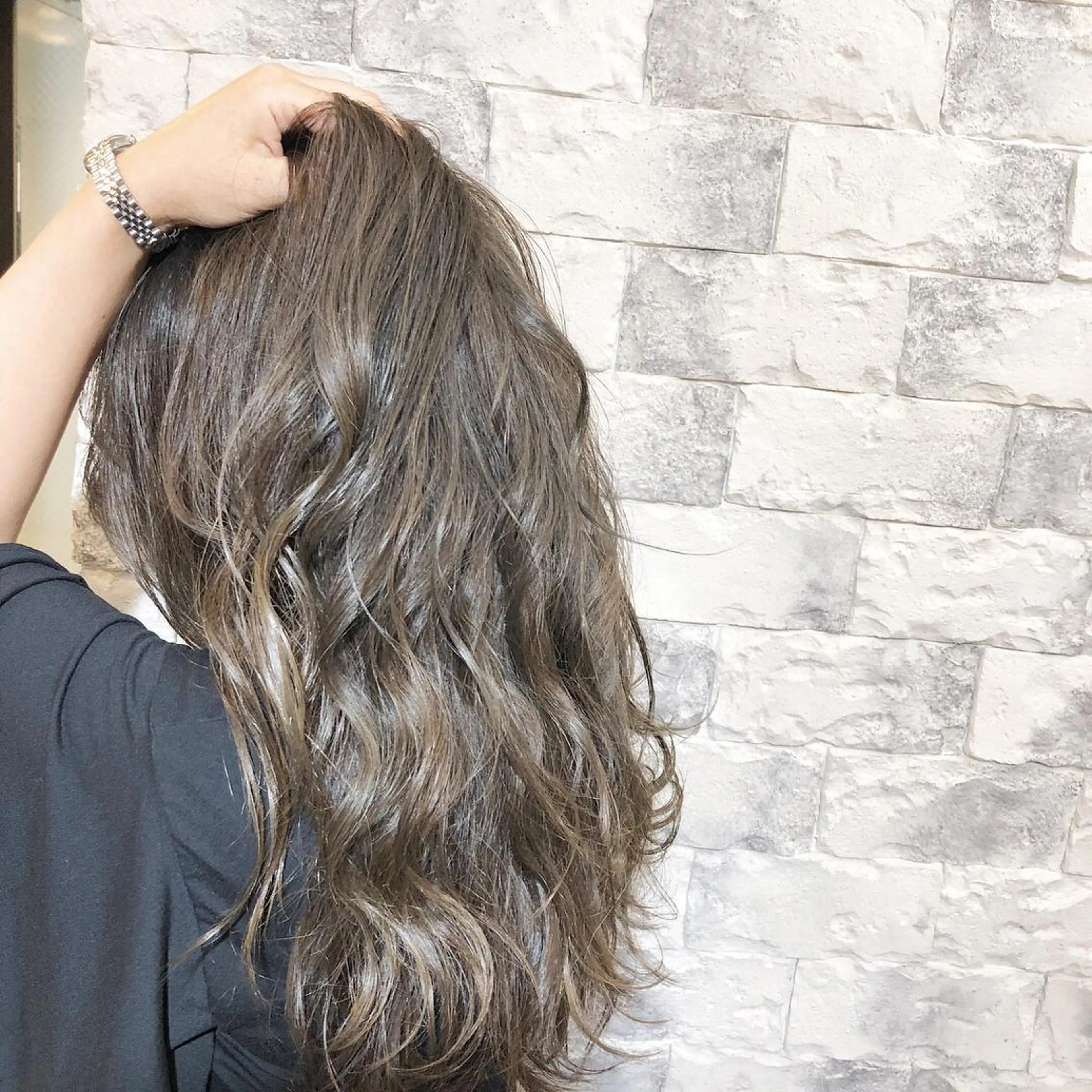 ロング カラー グラデーションカラー ハイライトカラー イルミナカラー 外国人風カラー ハイライト 綺麗な髪質にしたい方 限定🌈清水　祥のヘアスタイル