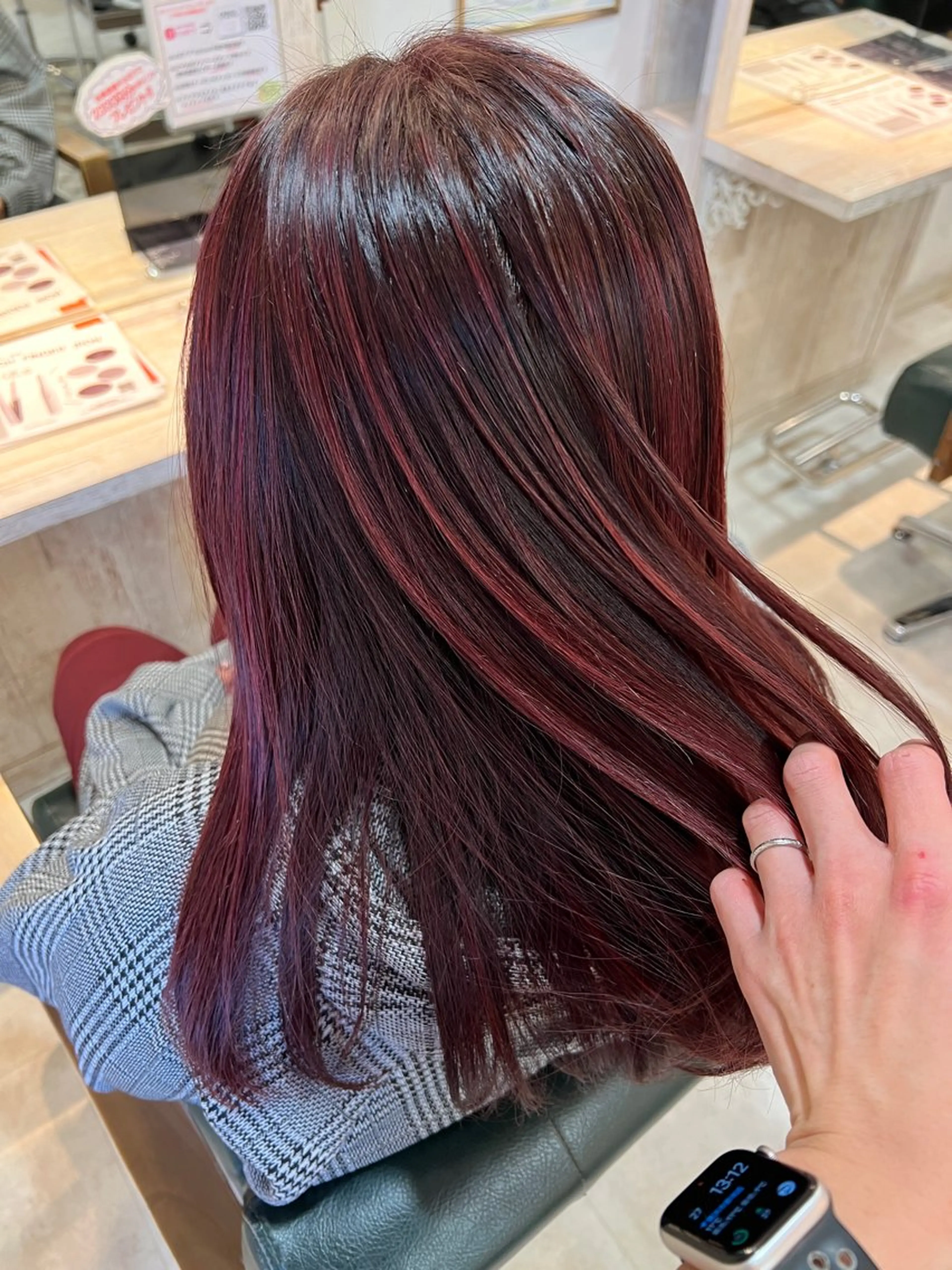 ロング カラー ☘️髪質改善縮毛 ☘️大人ショートのヘアスタイル