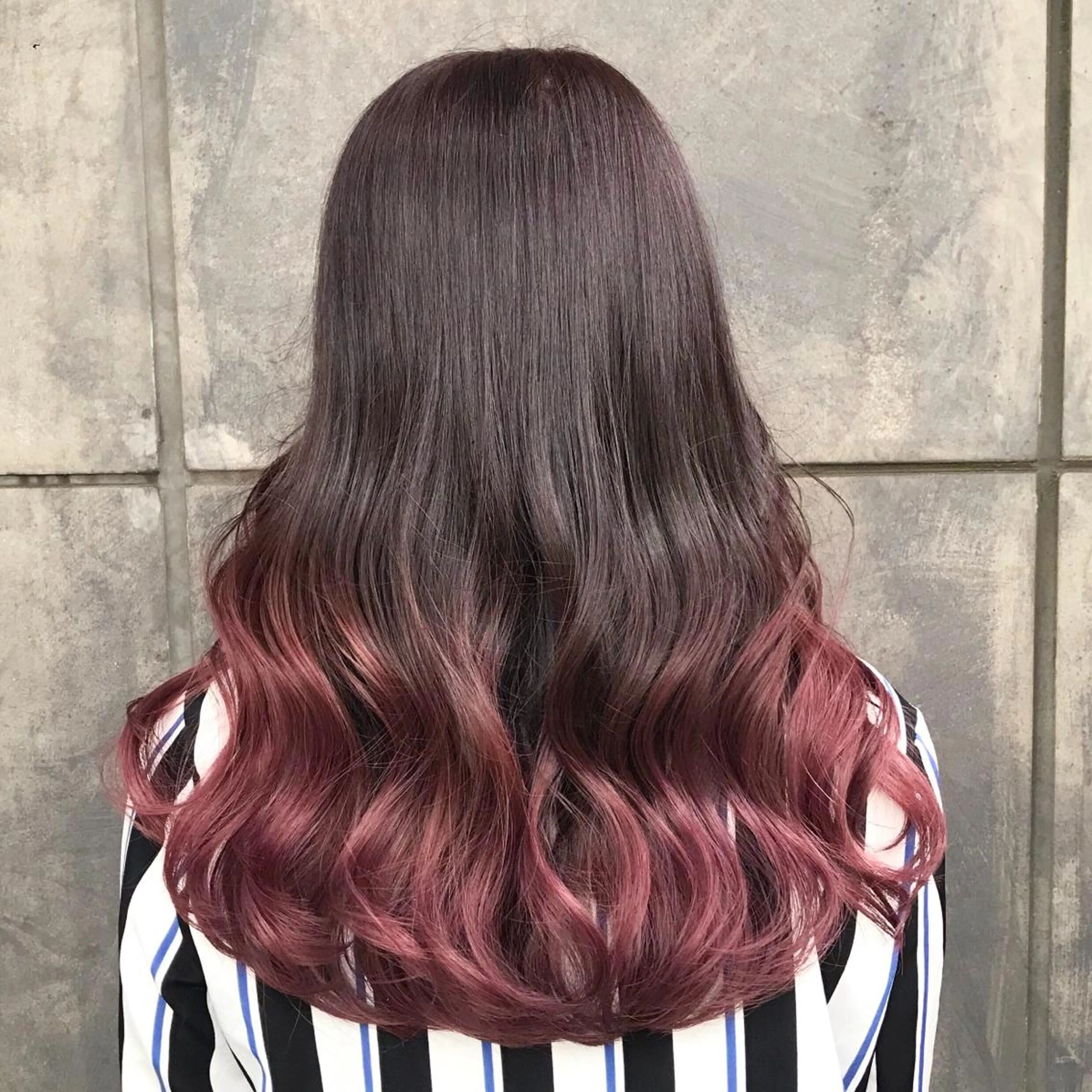 セミロング カラー ブリーチ グラデーションカラー ピンクカラー タンバルモリ ヨシンモリ K-POP好き美容師 🇰🇷Kai.Yのヘアスタイル