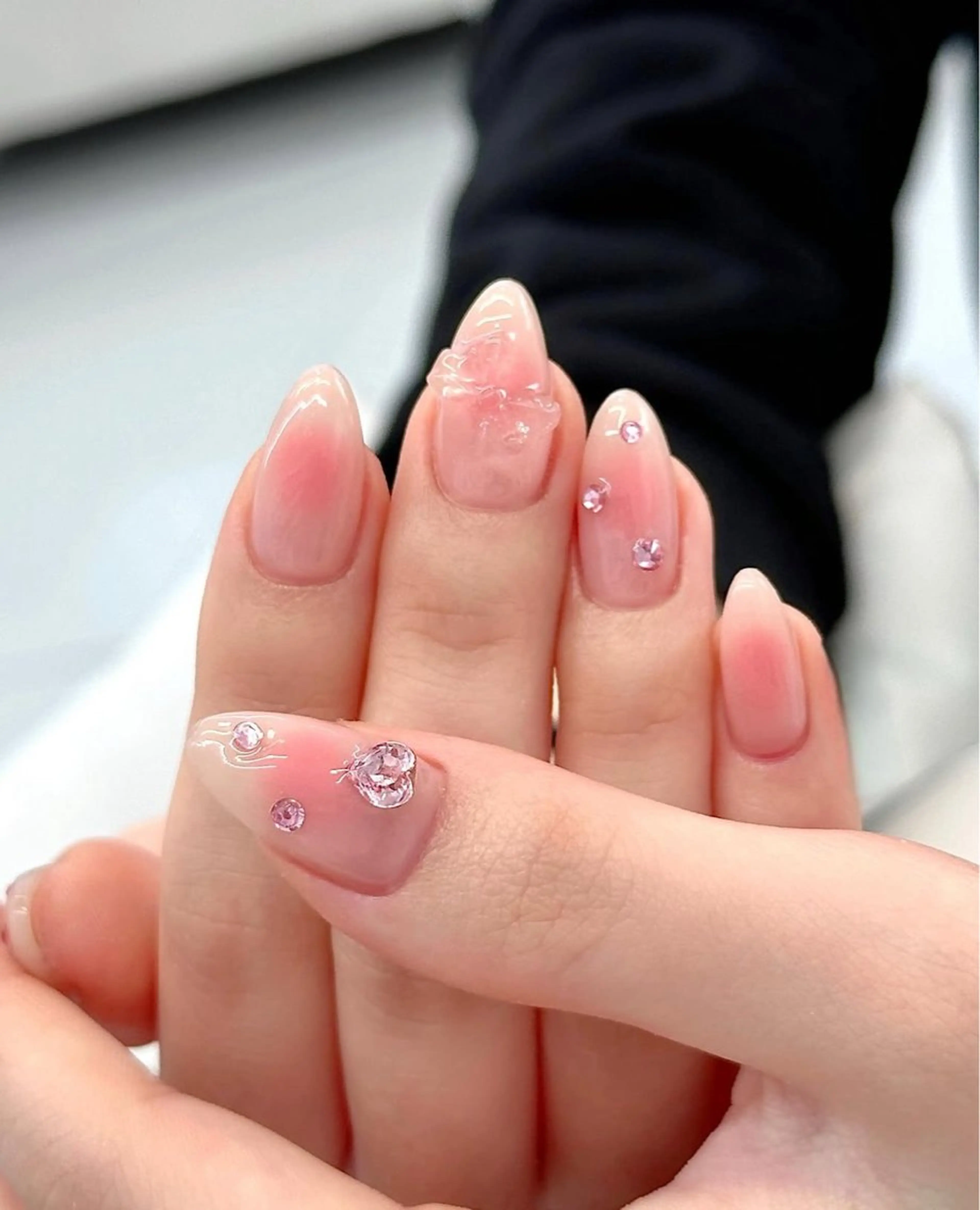 ネイル アニマル柄 オーロラネイル チークネイル フラッシュネイル ジェルネイル ハンドネイル Lyna 池袋のネイルデザイン