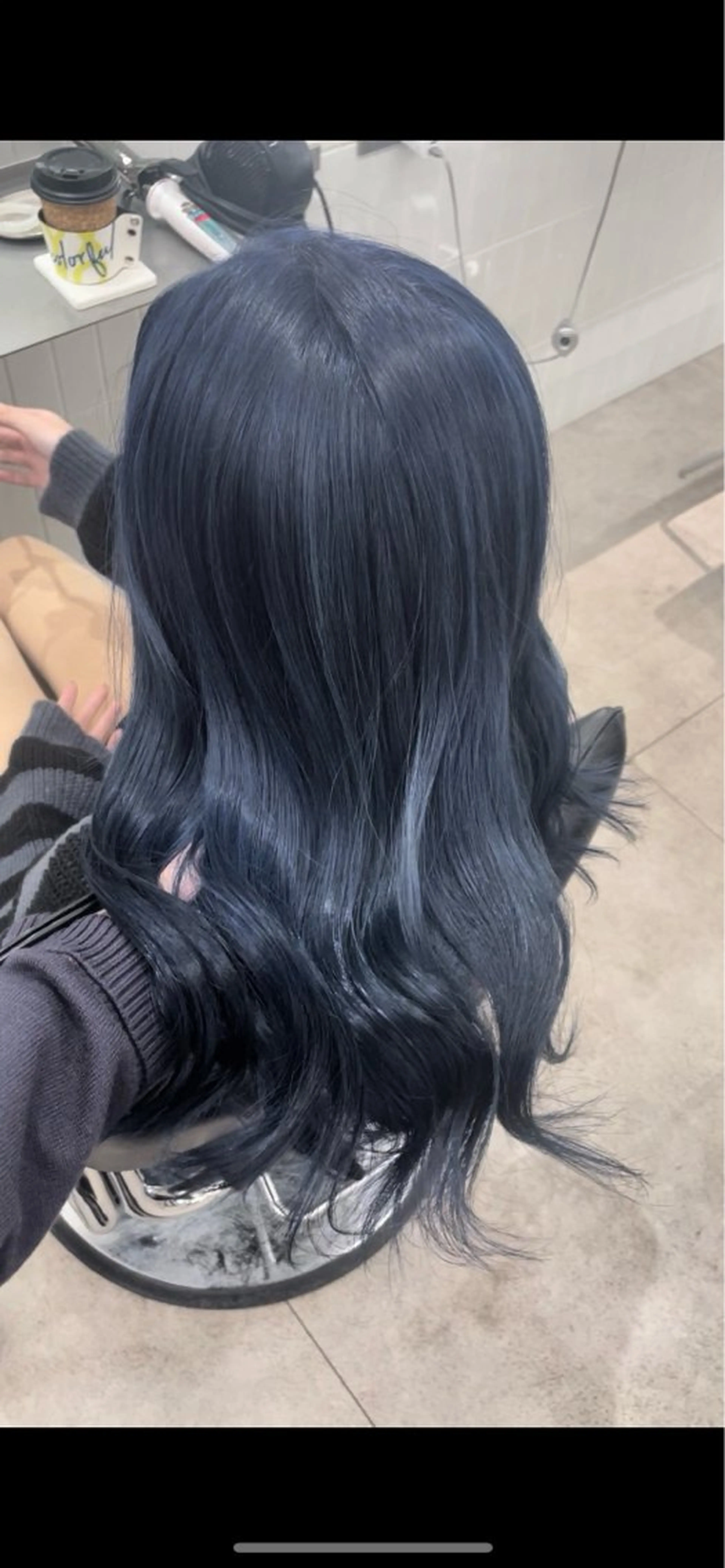 カラー 🫧ミルクティー ブリーチRIKU🫧のヘアスタイル