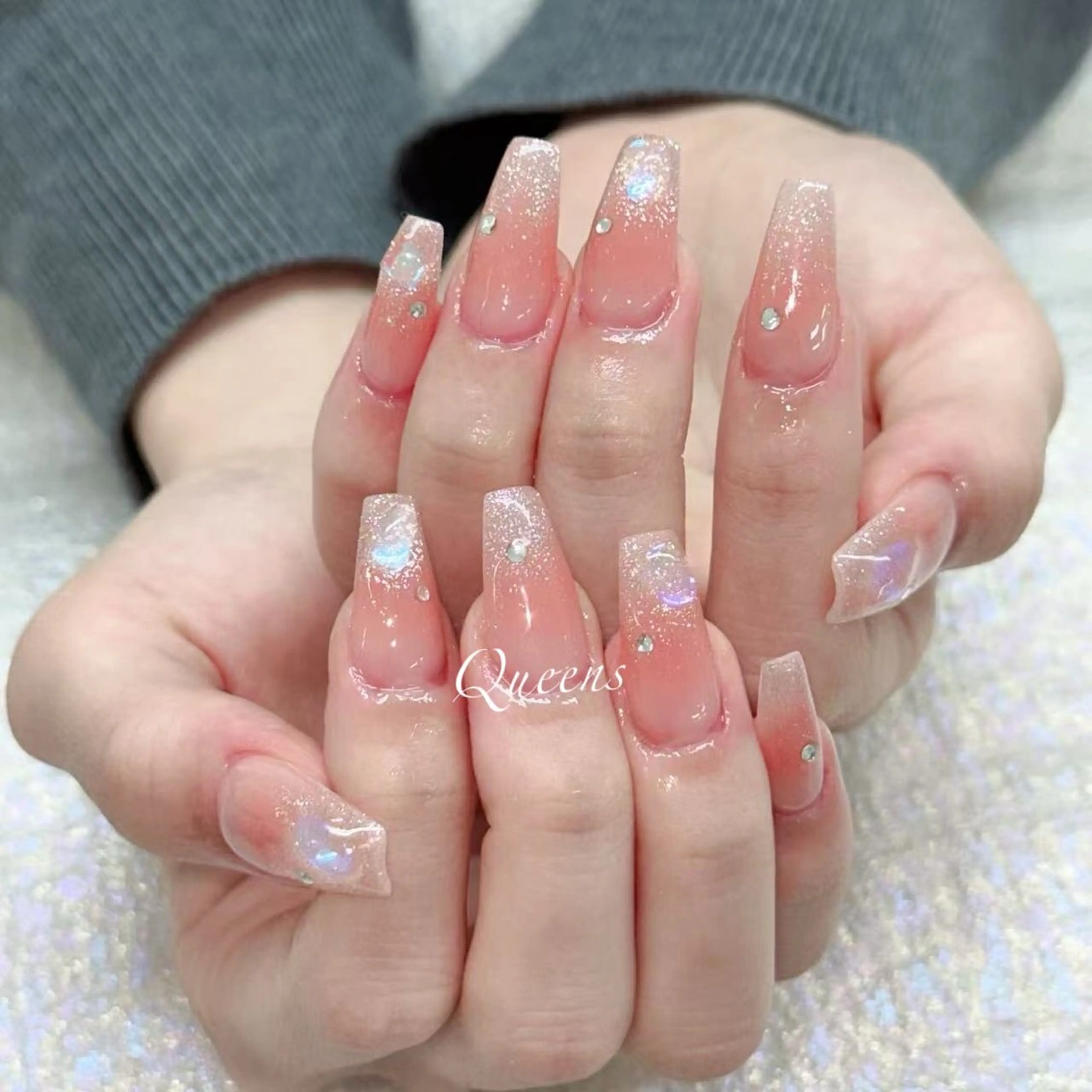 ネイル ハンドネイル Queens ひなのネイルデザイン