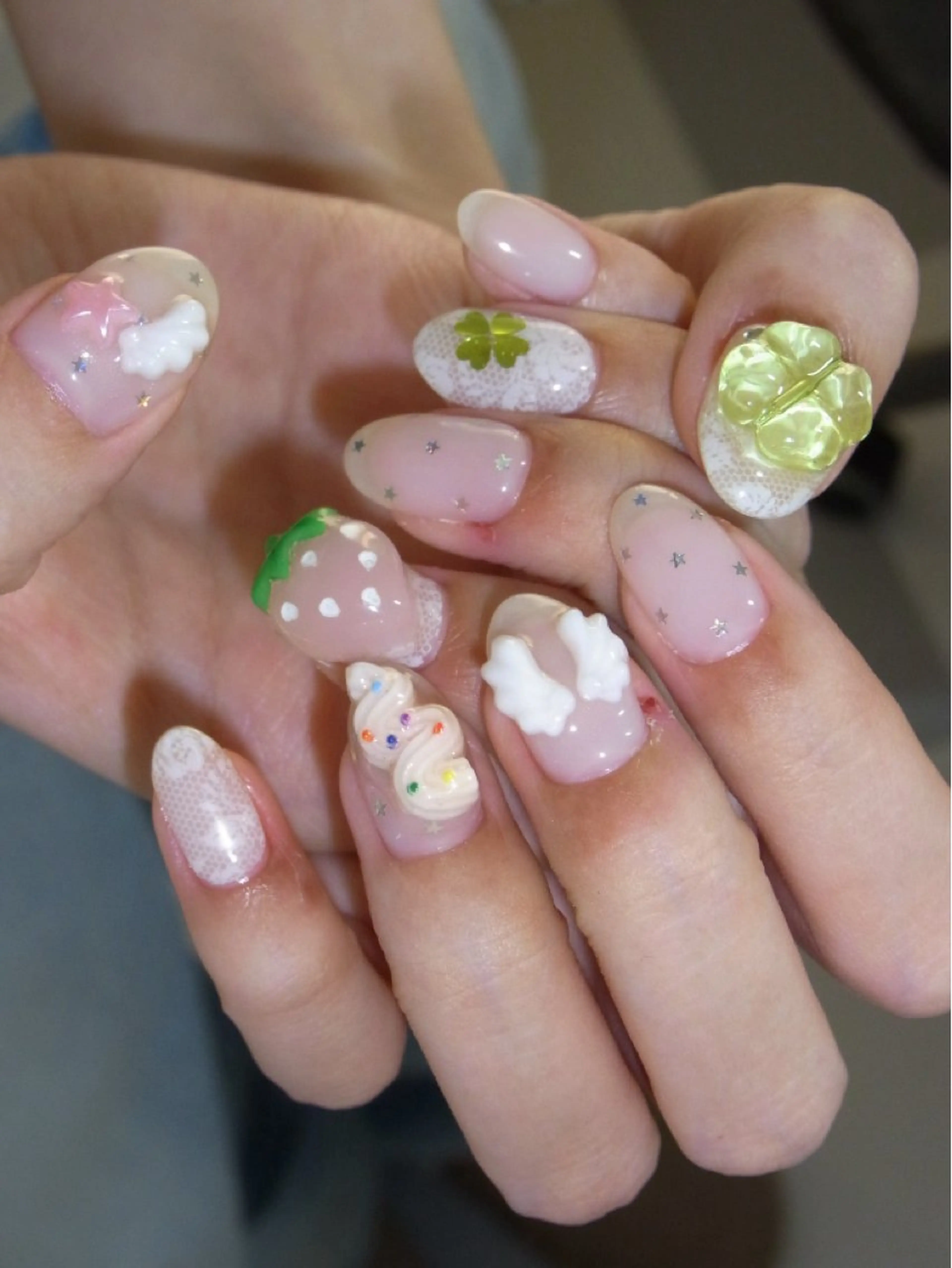 ネイル ハンドネイル チハル ミチハタのネイルデザイン