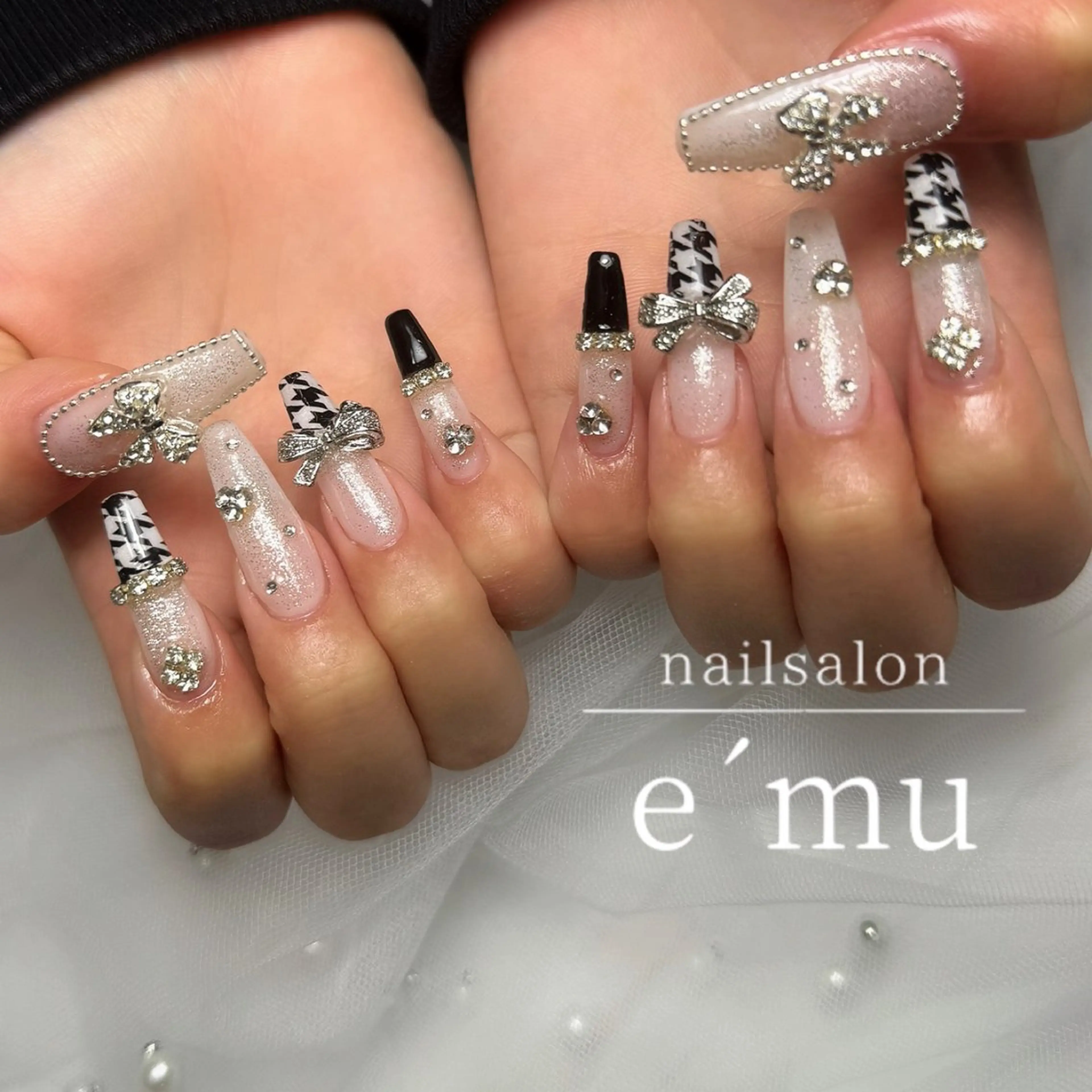 ネイル リボン ハンドネイル nailsalon e´muのネイルデザイン