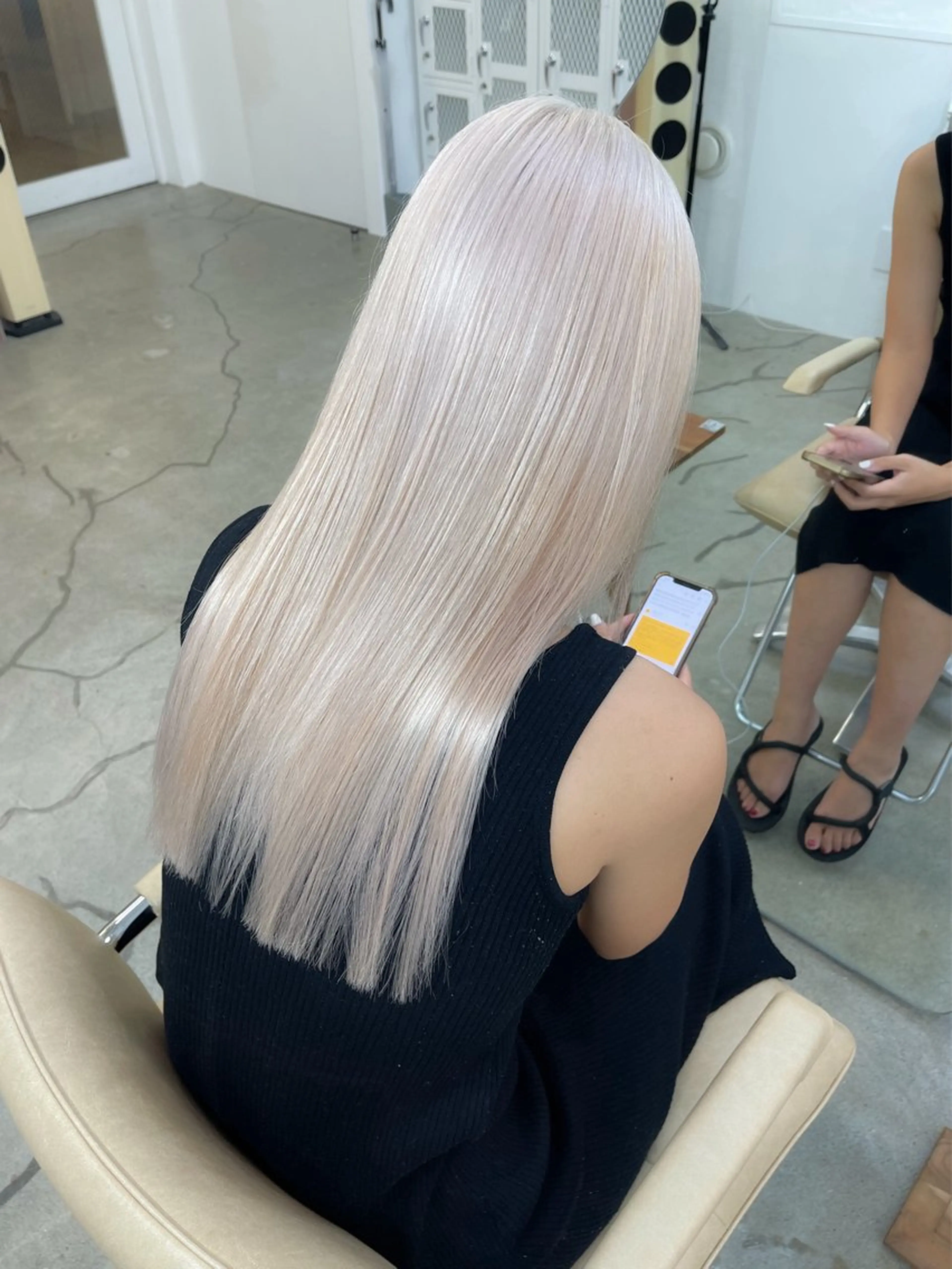 ロング 🚨ダメージ最小限ブ リーチ特化🚨ミユウのヘアスタイル