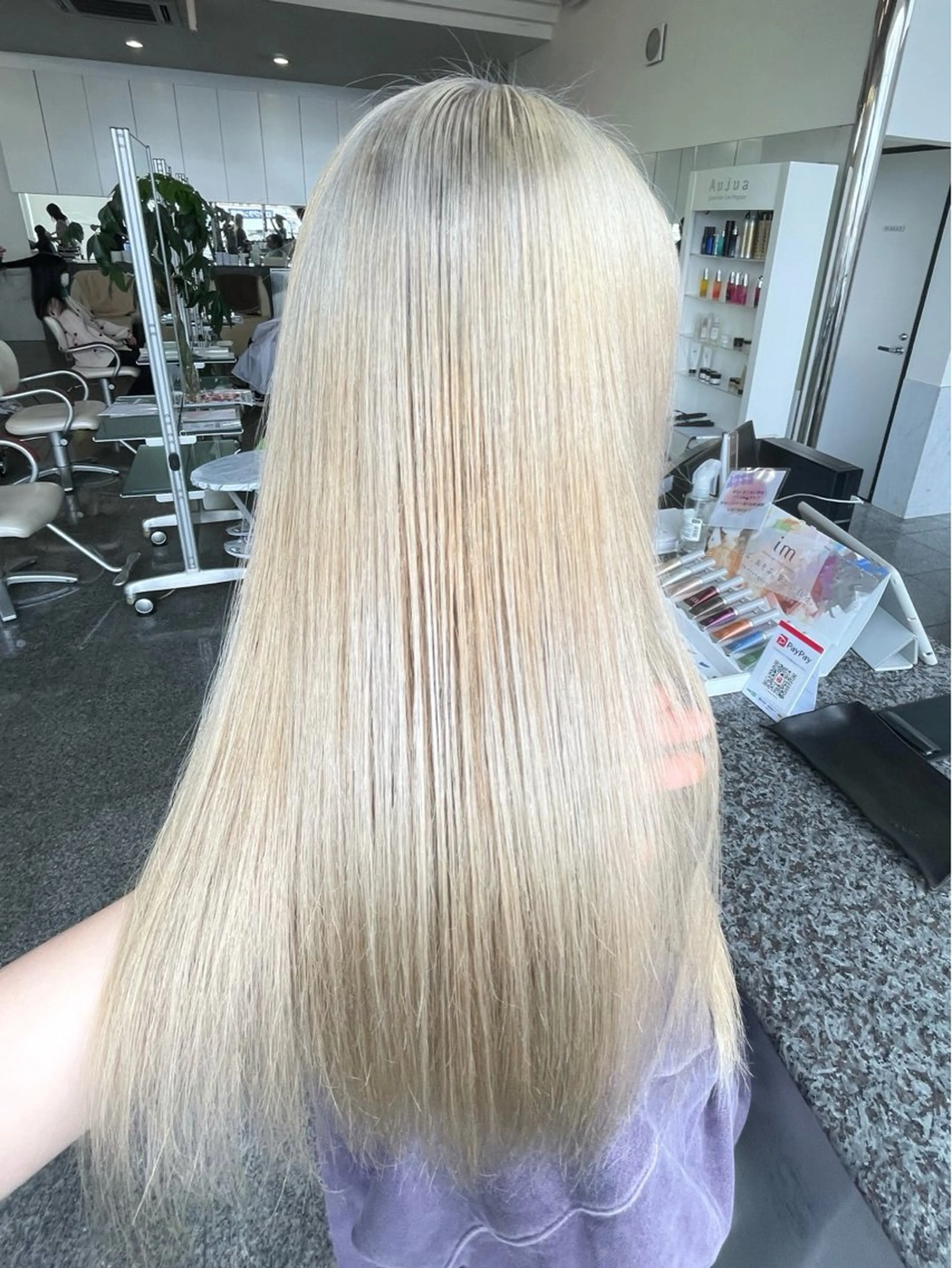 【艶髪トリートメント付きメニュー】全体ブリーチ+全体カラー+5stepブリーチケアトリートメントの写真