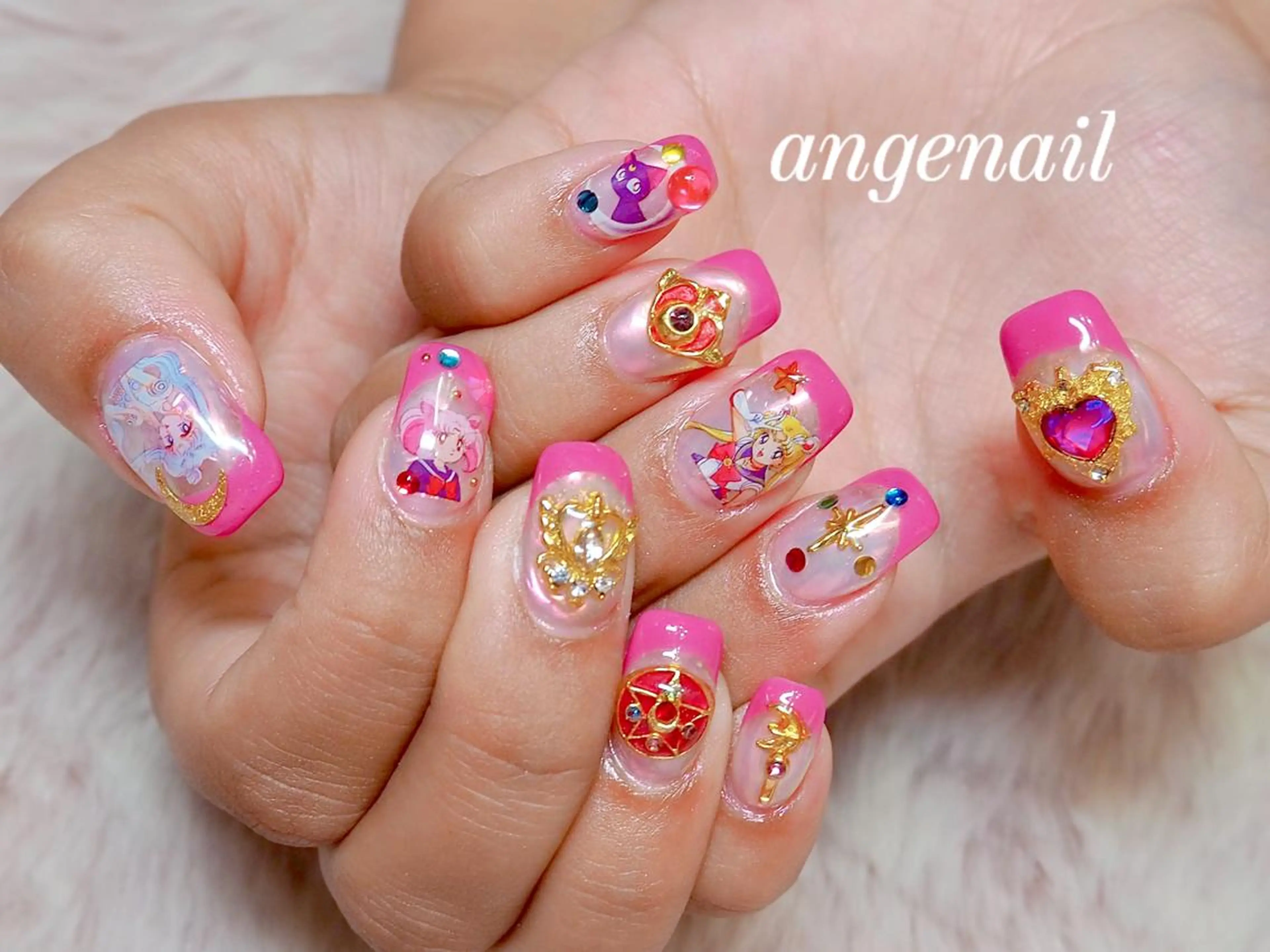 ネイル ハンドネイル オーナーネイリスト MAKIのネイルデザイン