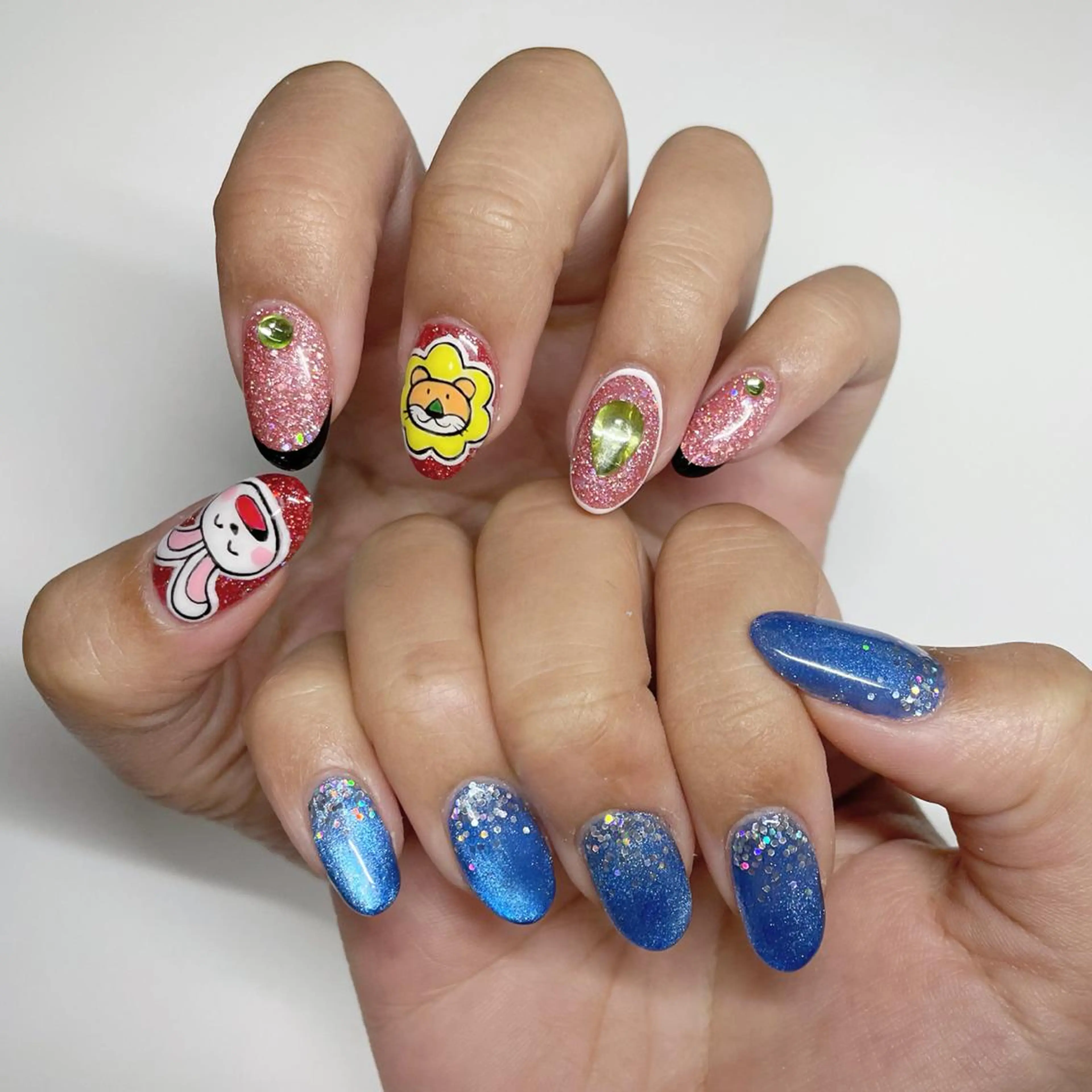 ネイル ブルー マグネットネイル ハンドネイル ネイルサロン Purimaのネイルデザイン