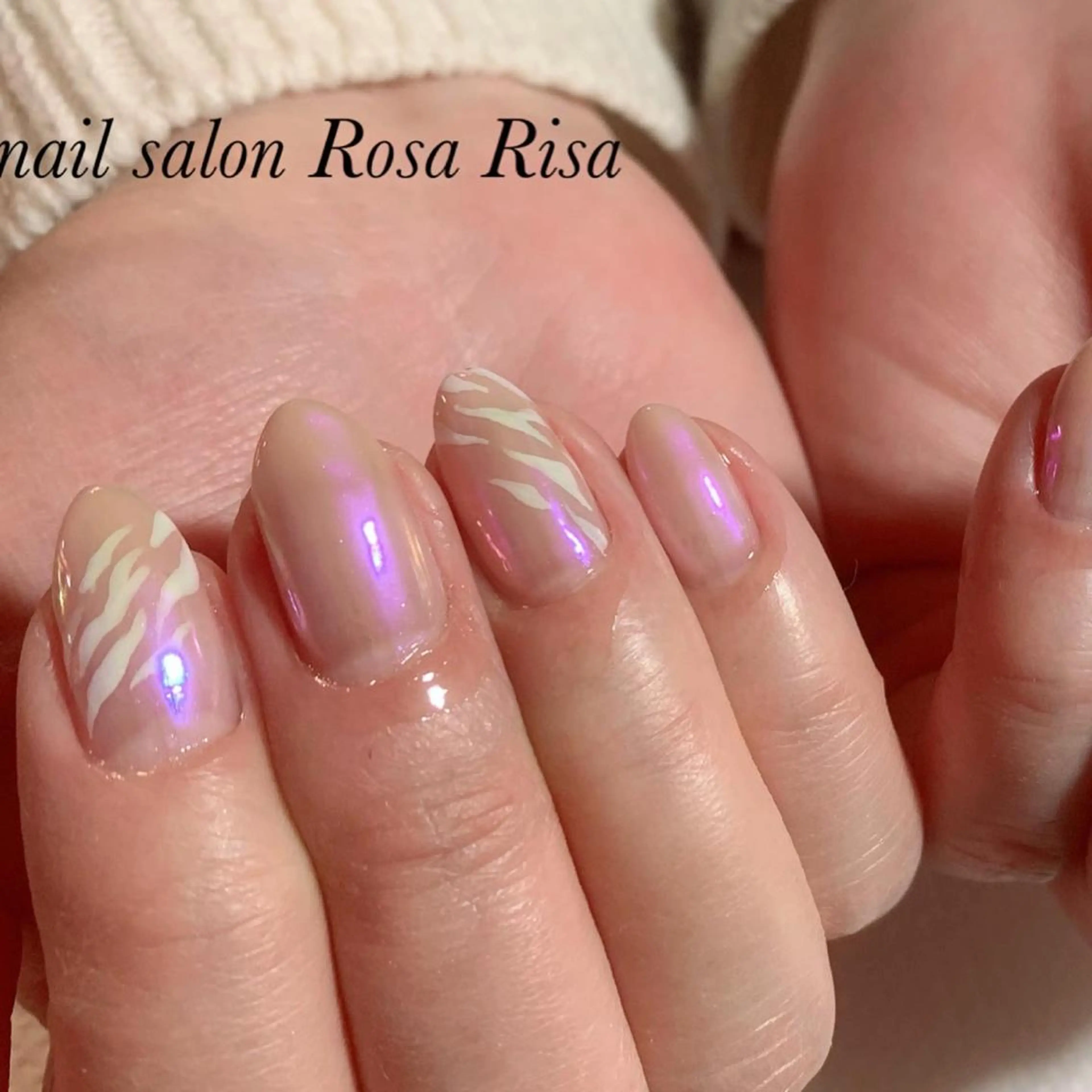 ミディアム ネイル アニマル柄 ネイルスタジオ シェイクユアハンズのネイルデザイン