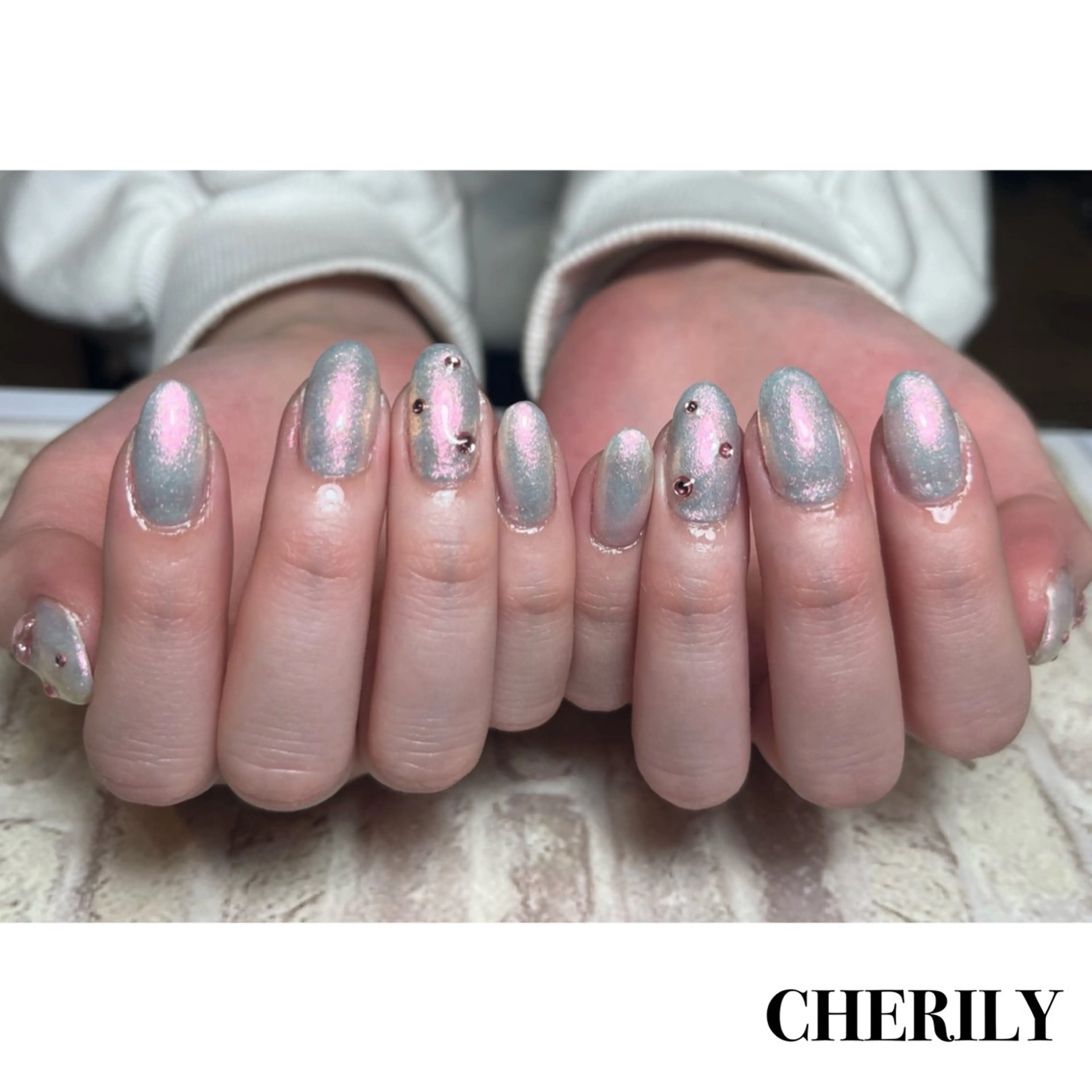 ネイル ワンカラーネイル ストーンネイル ハンドネイル CHERILY SAKURAのネイルデザイン