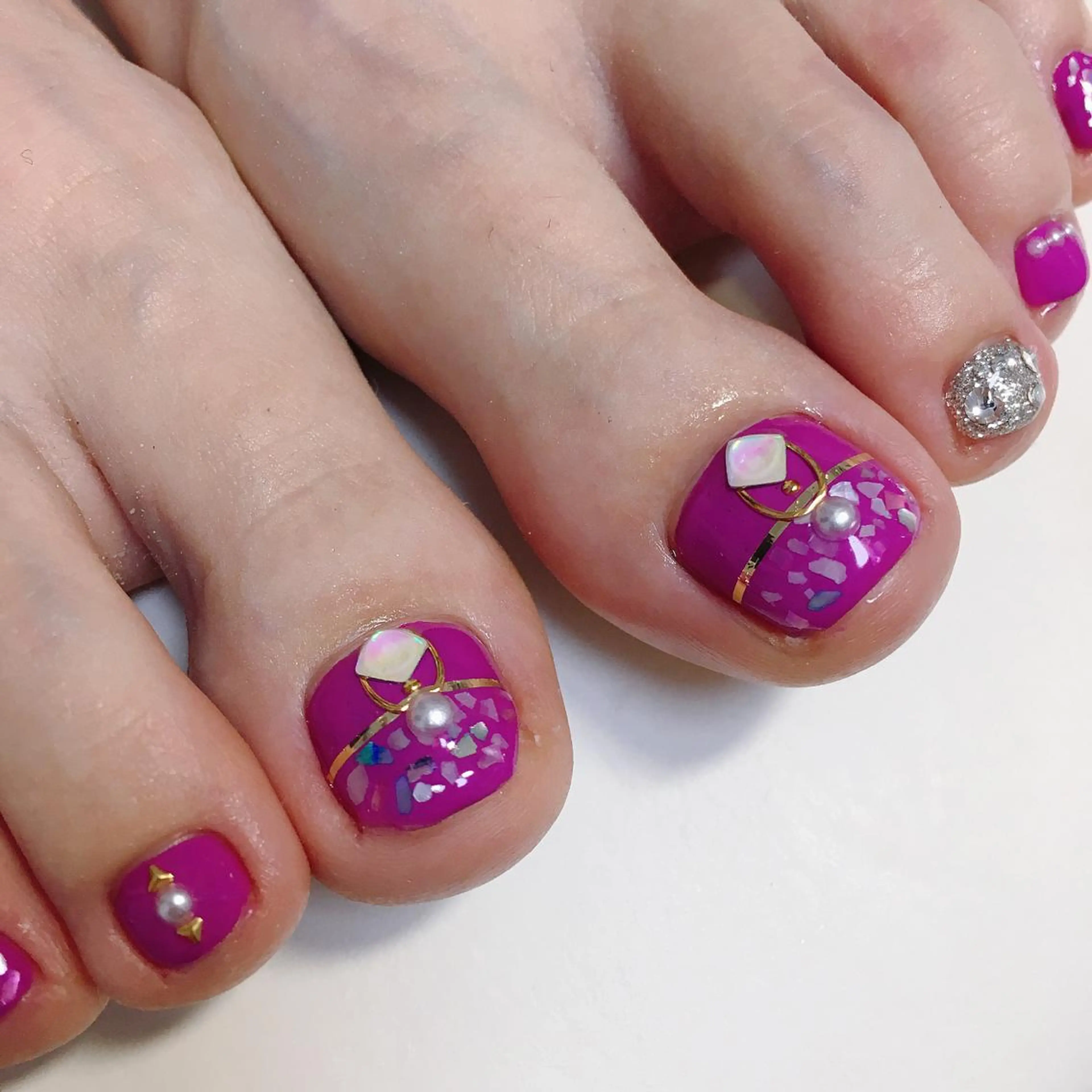 ネイル フットネイル Emu Nailのネイルデザイン