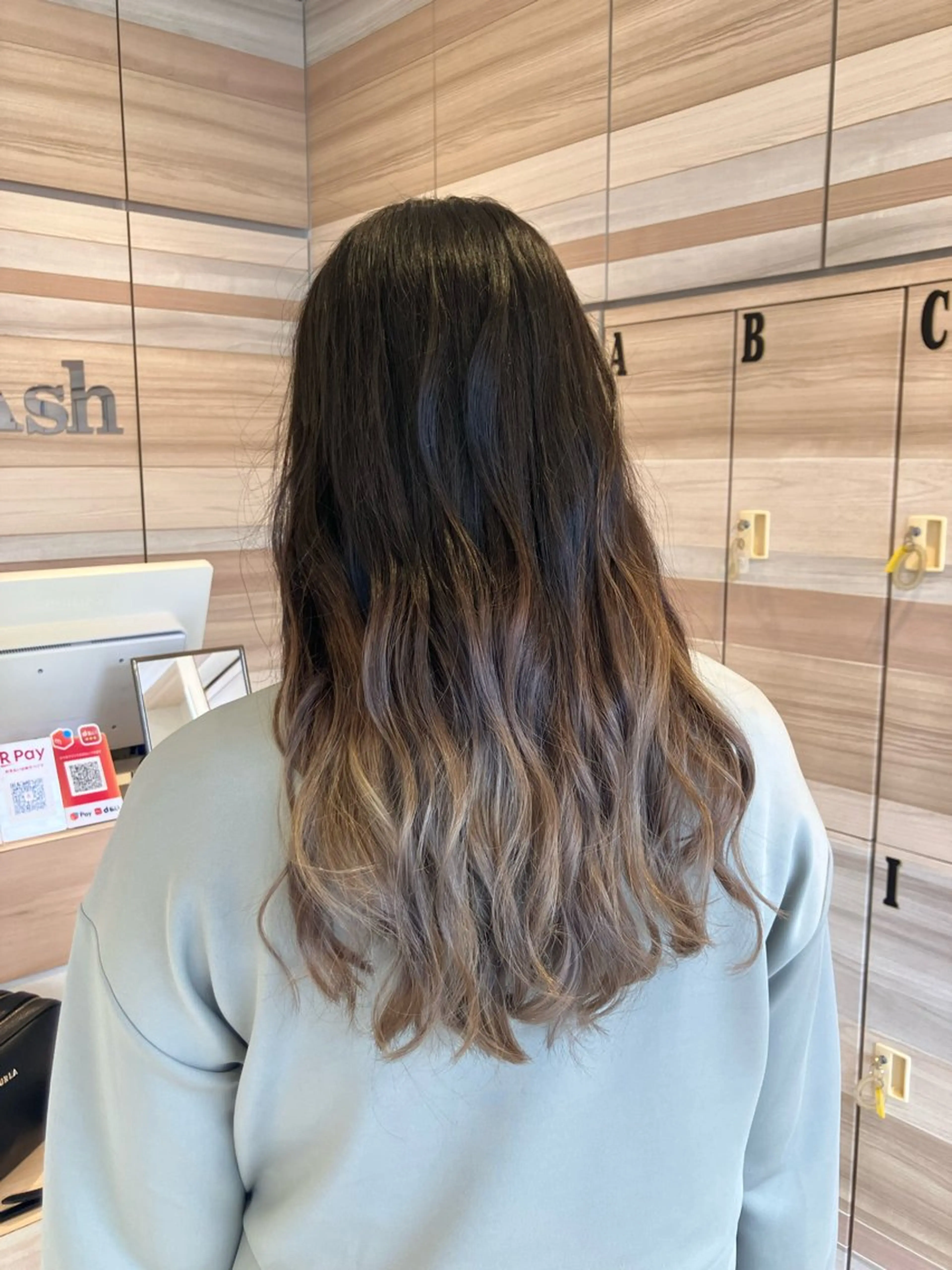 ロング カラー バレイヤージュ レイヤーカット ヘアカラー モデル様募集中🍏✨ Ash_Manamiのヘアスタイル