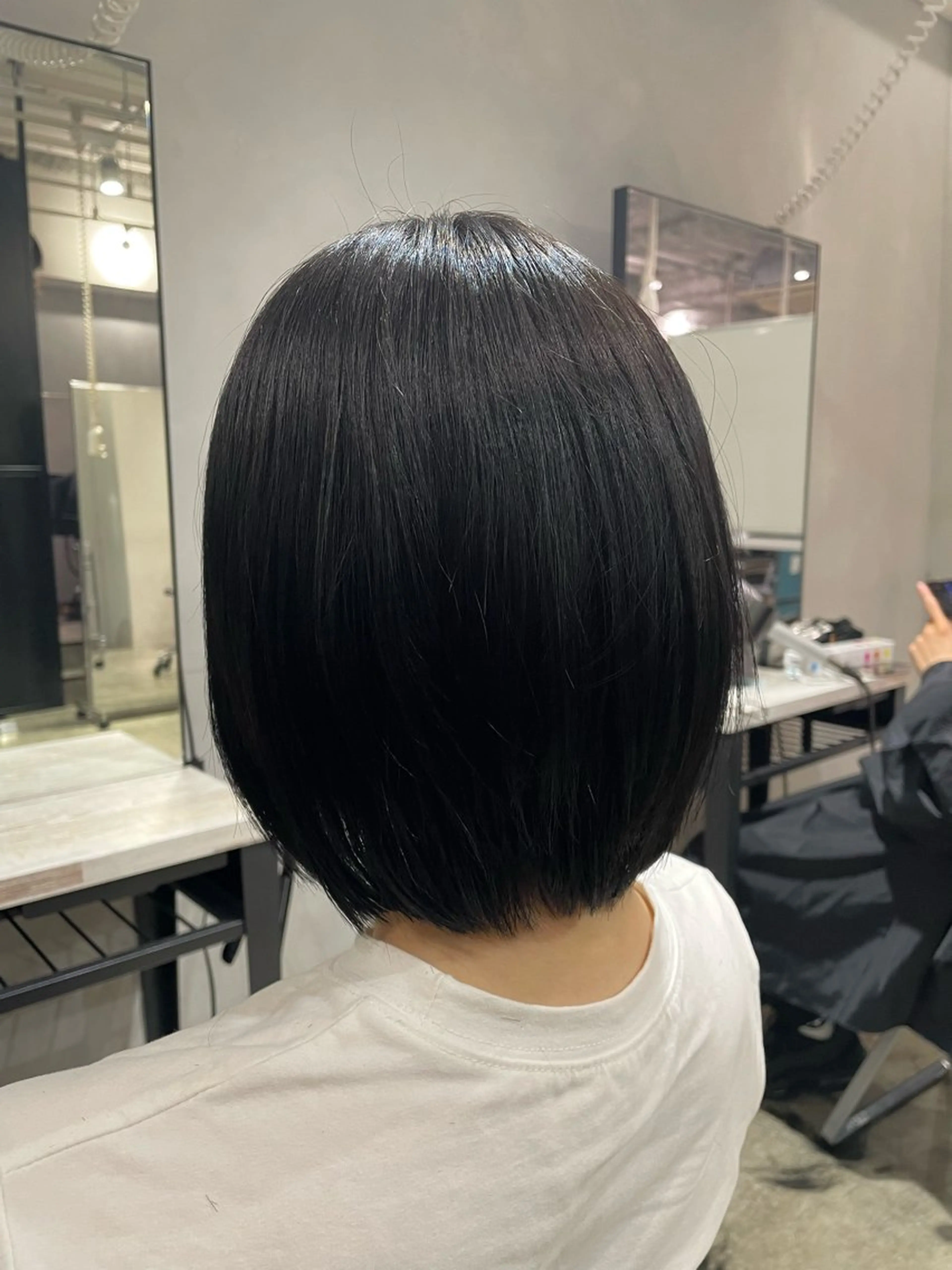 ミディアム ボブ IT by ALBUM“ZEN“のヘアスタイル