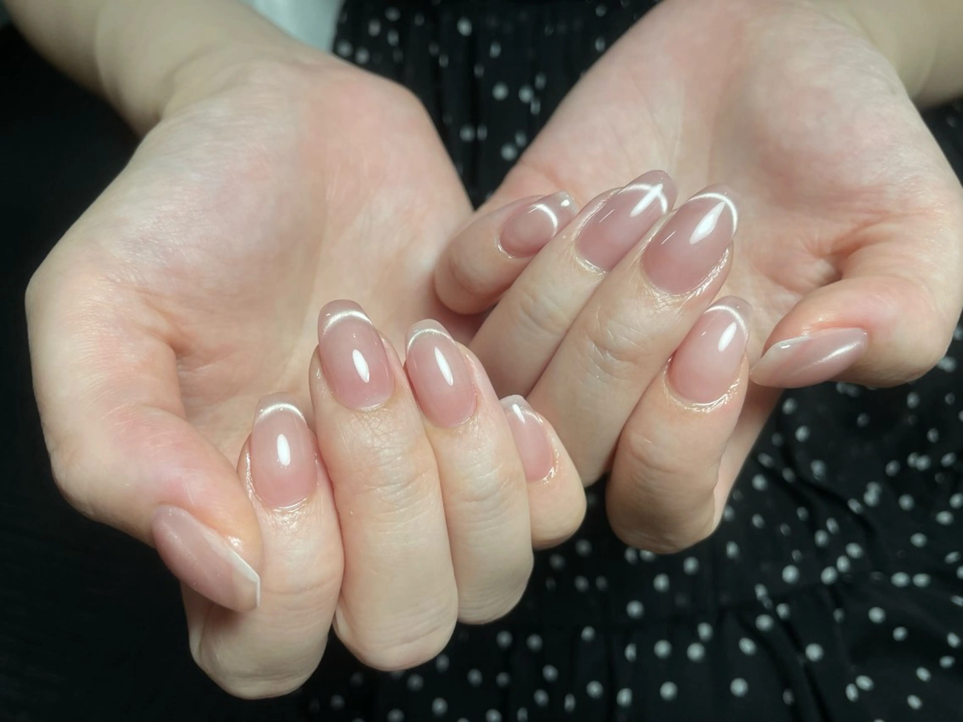 ネイル オーロラネイル 長さ出し フレンチネイル ジェルネイル ガラスフレンチ ハンドネイル Rela・S NAILのネイルデザイン