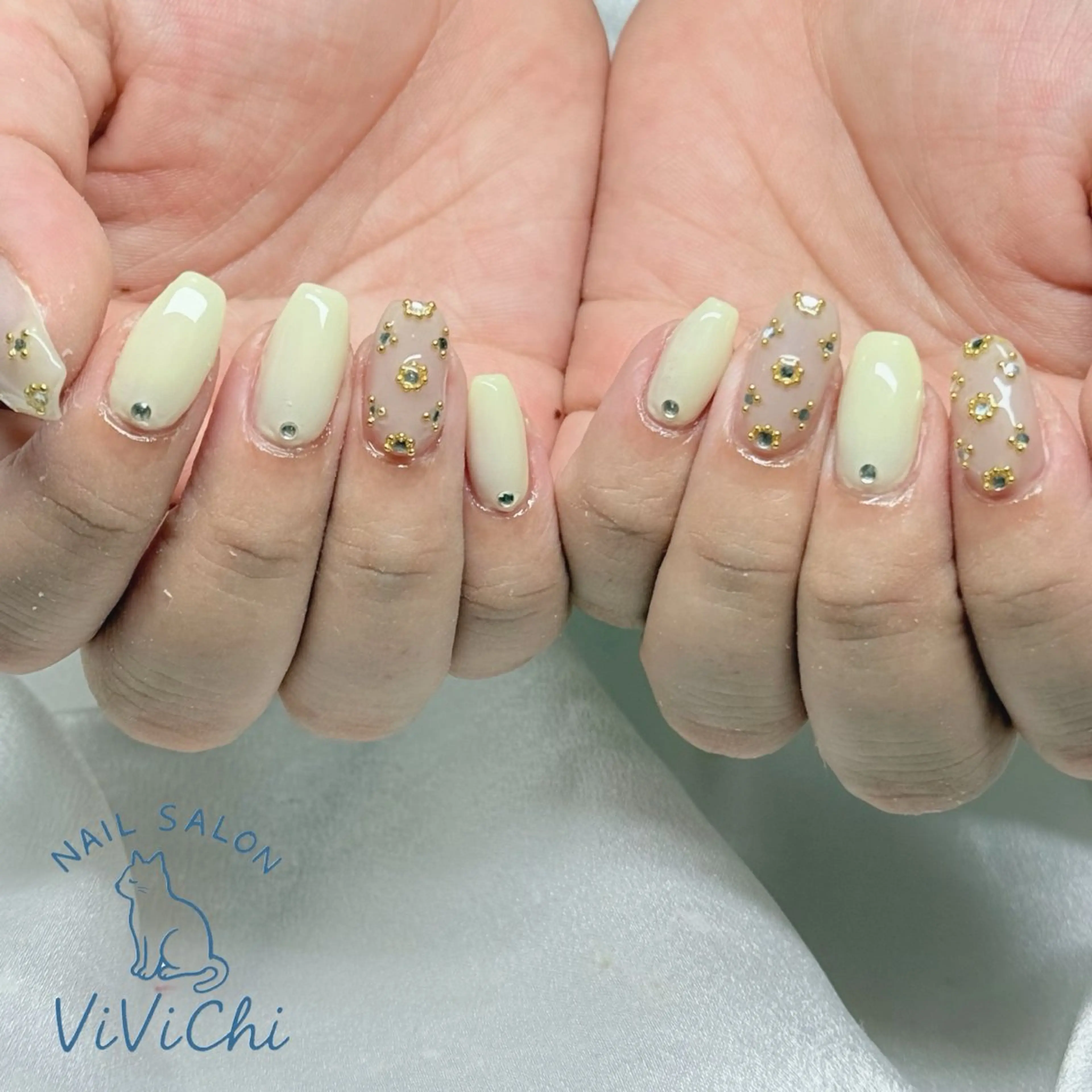 ネイル ハンドネイル ViViChi 梨帆のネイルデザイン